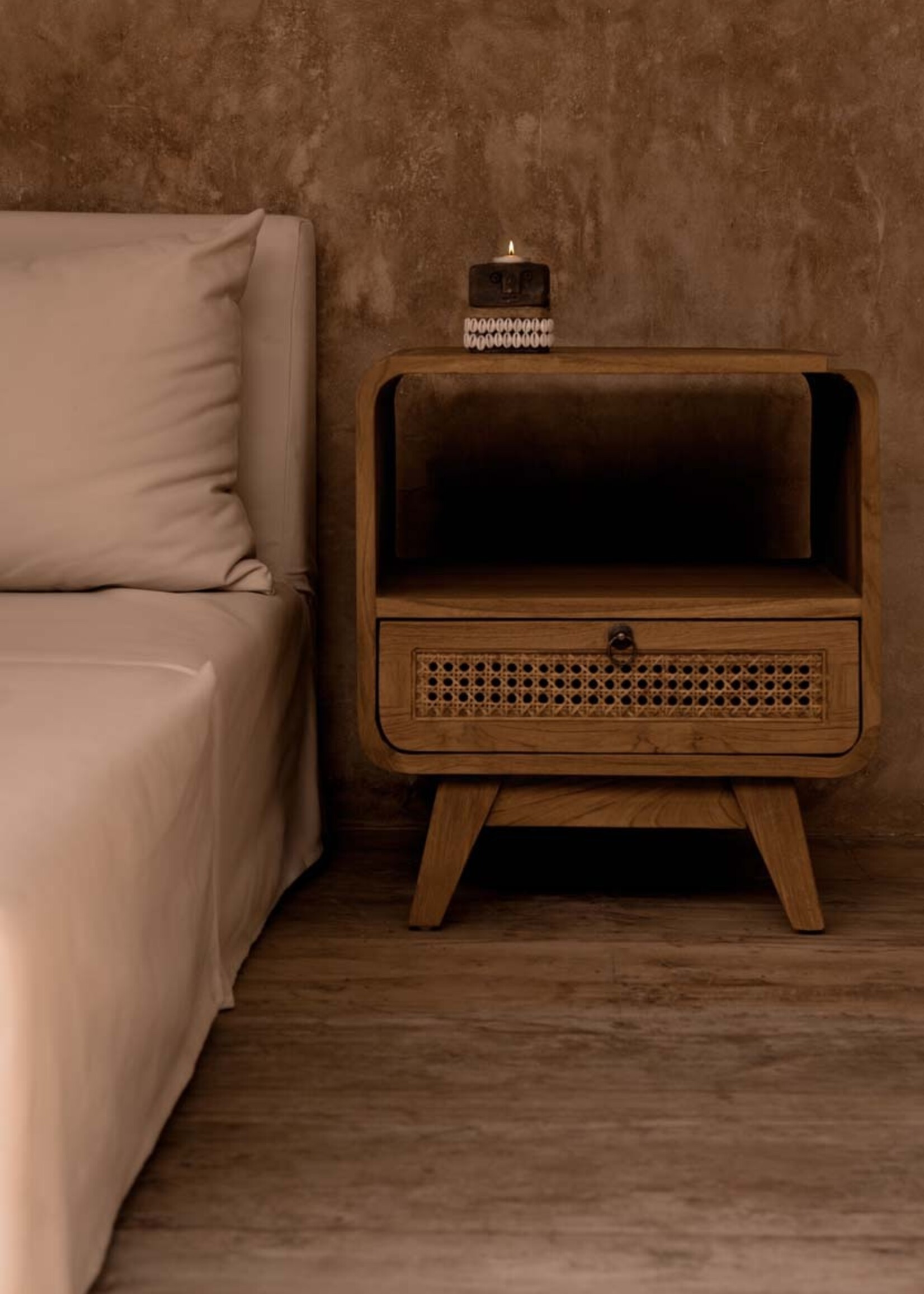 Bazar Bizar Antwerp The Breeze Nightstand - Natural