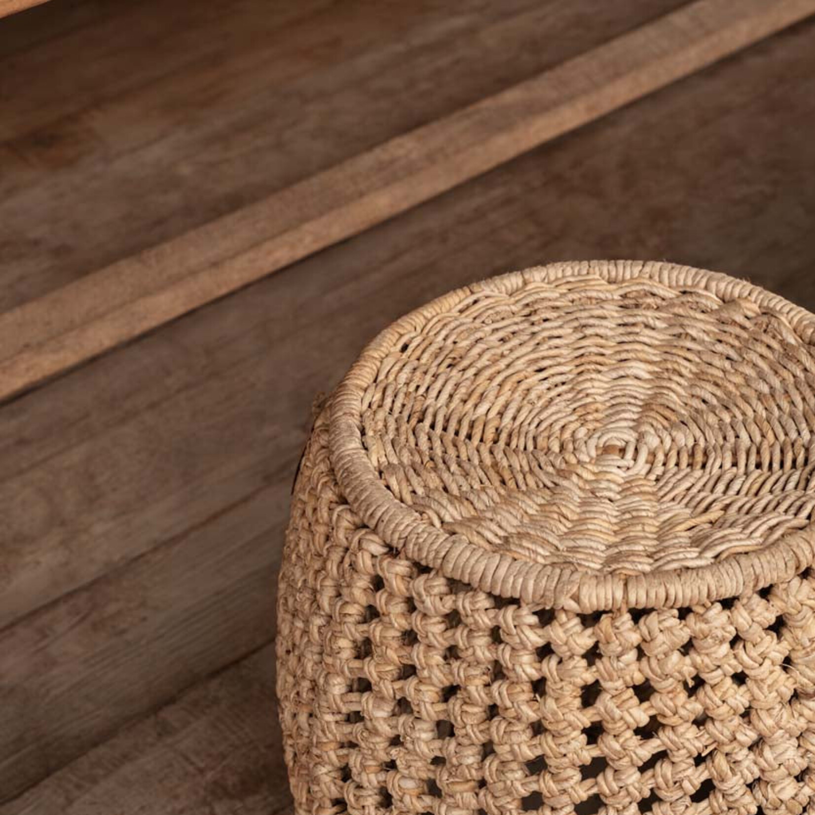 Bazar Bizar Antwerp The Dannih Stool - Natural