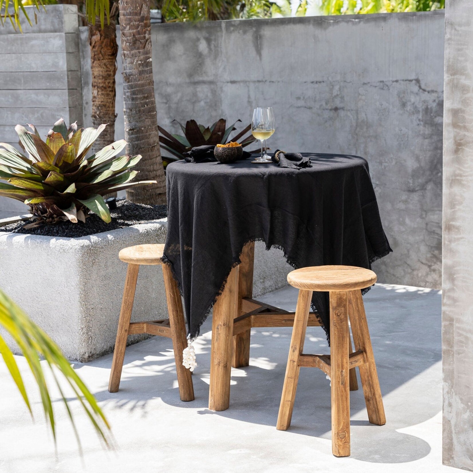 Bazar Bizar Antwerp The Linen Tablecloth - Black - 150x200