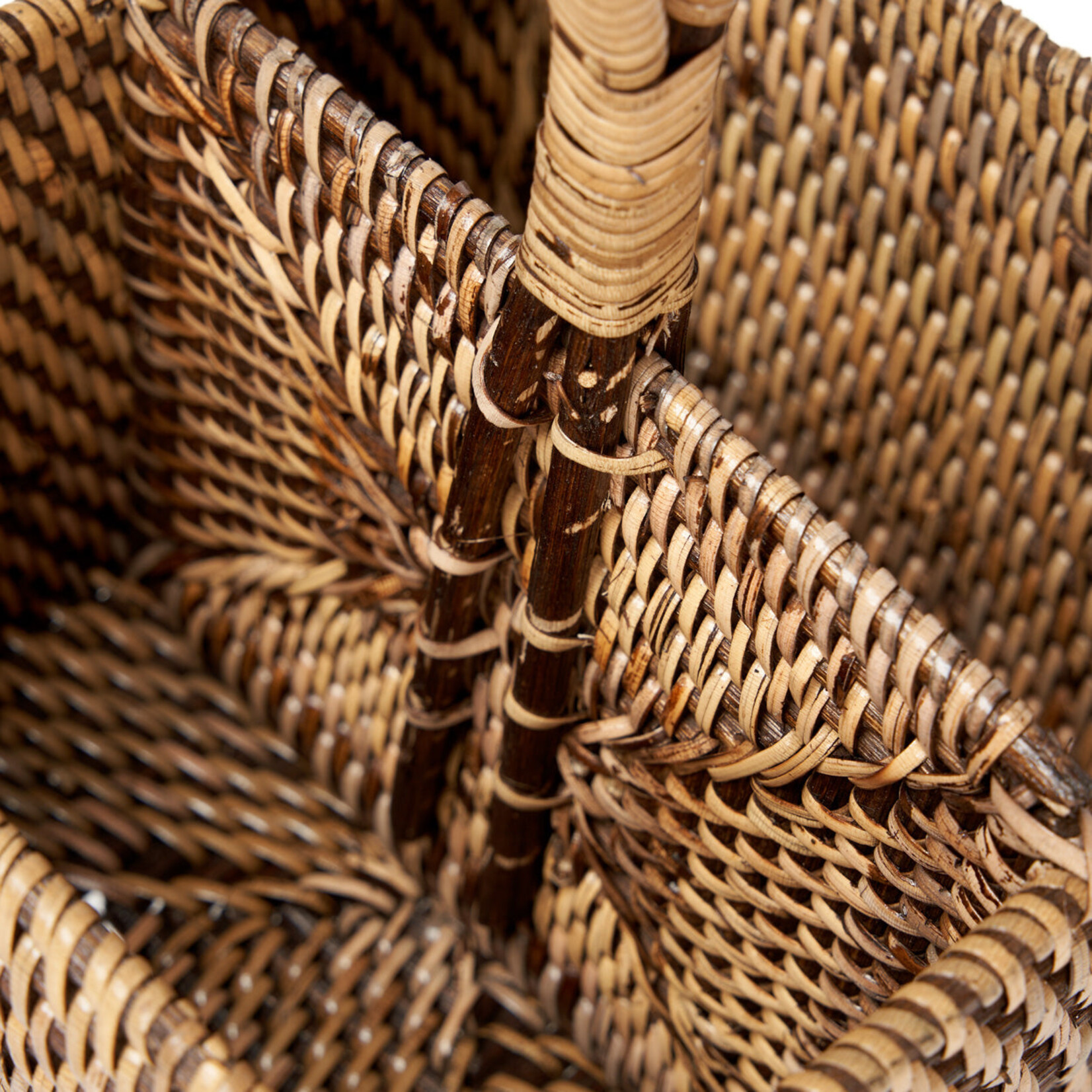 Bazar Bizar Antwerp The Rattan Cutlery Caddy N°2 - Natural Brown