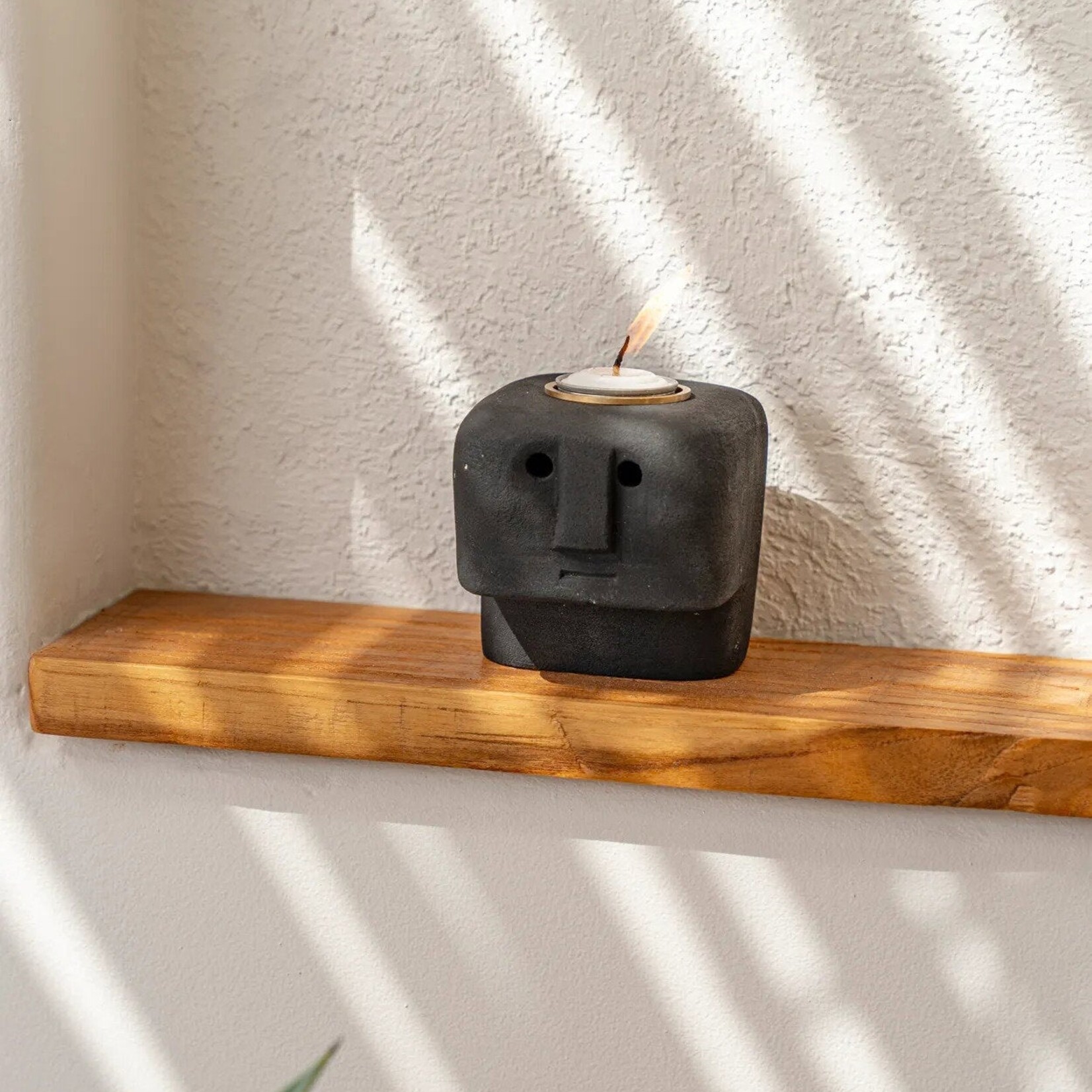 Bazar Bizar Antwerp The Sumba Stone #26 Candle Holder