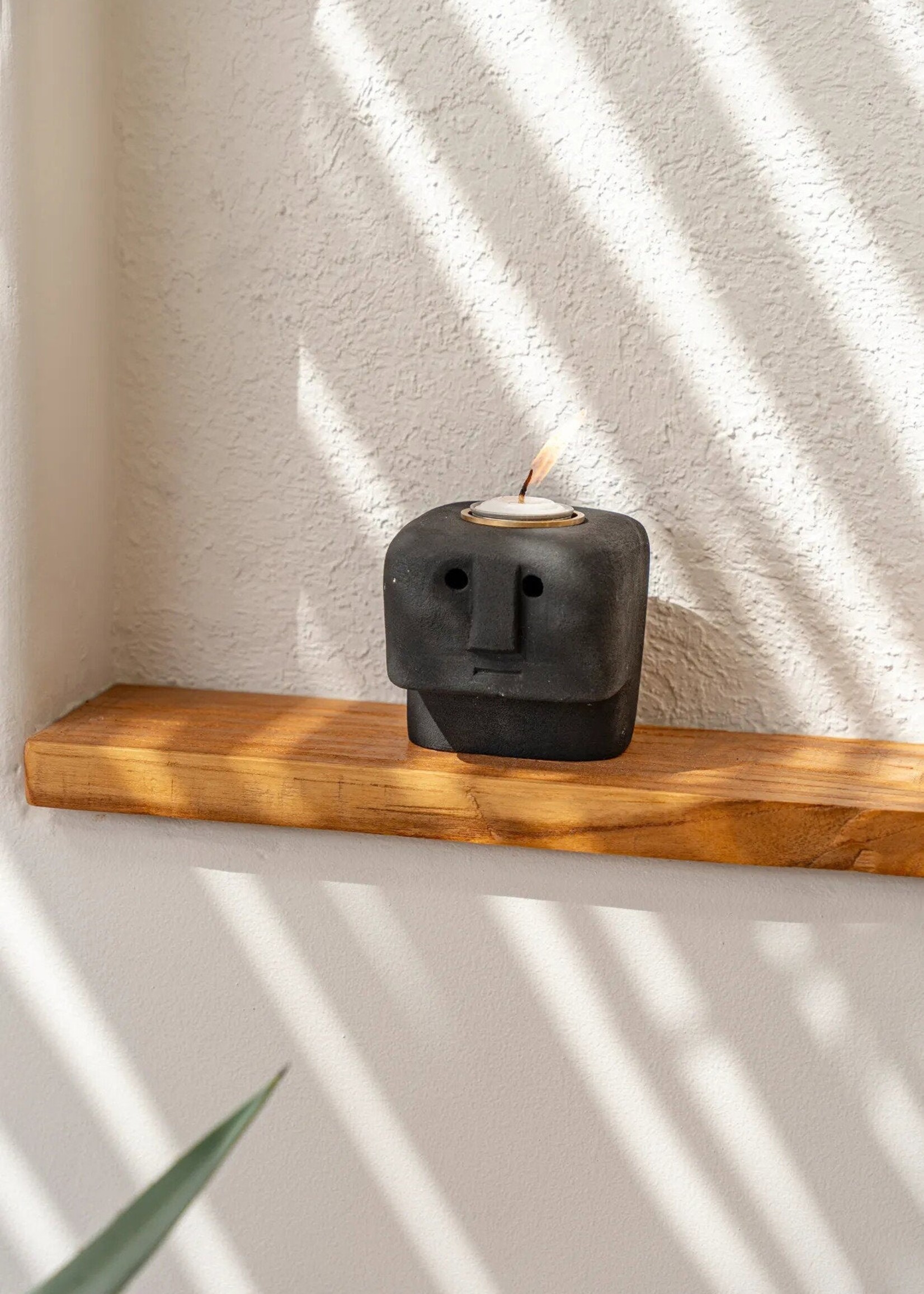 Bazar Bizar Antwerp The Sumba Stone #26 Candle Holder