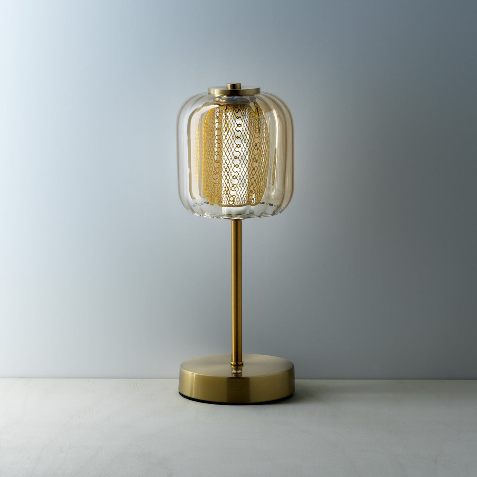 Bazar Bizar Antwerp The Lighty Gaga Led Table Lamp
