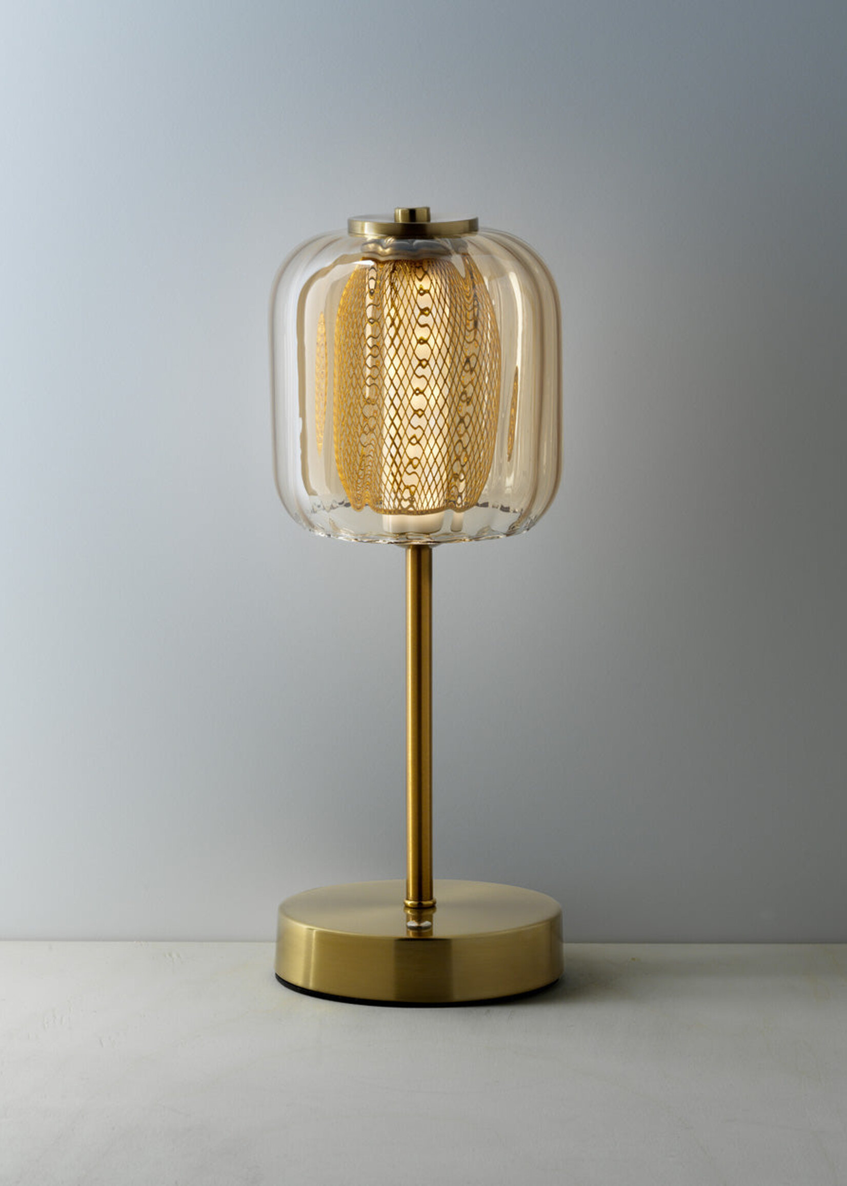 Bazar Bizar Antwerp The Lighty Gaga Led Table Lamp