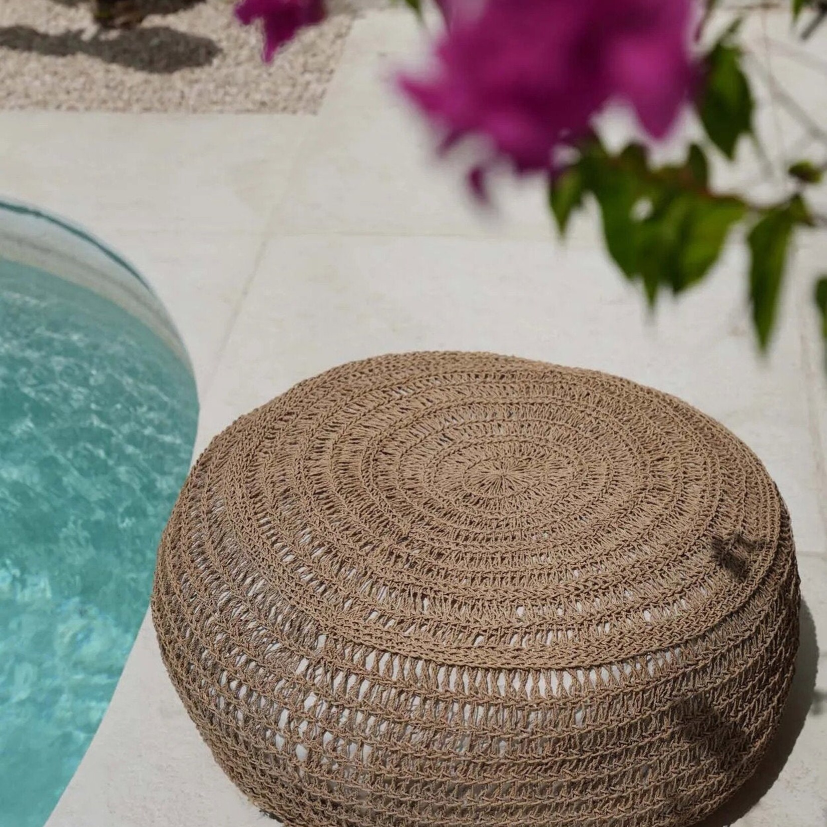 Bazar Bizar Antwerp The Seagrass Pouffe - Natural - M