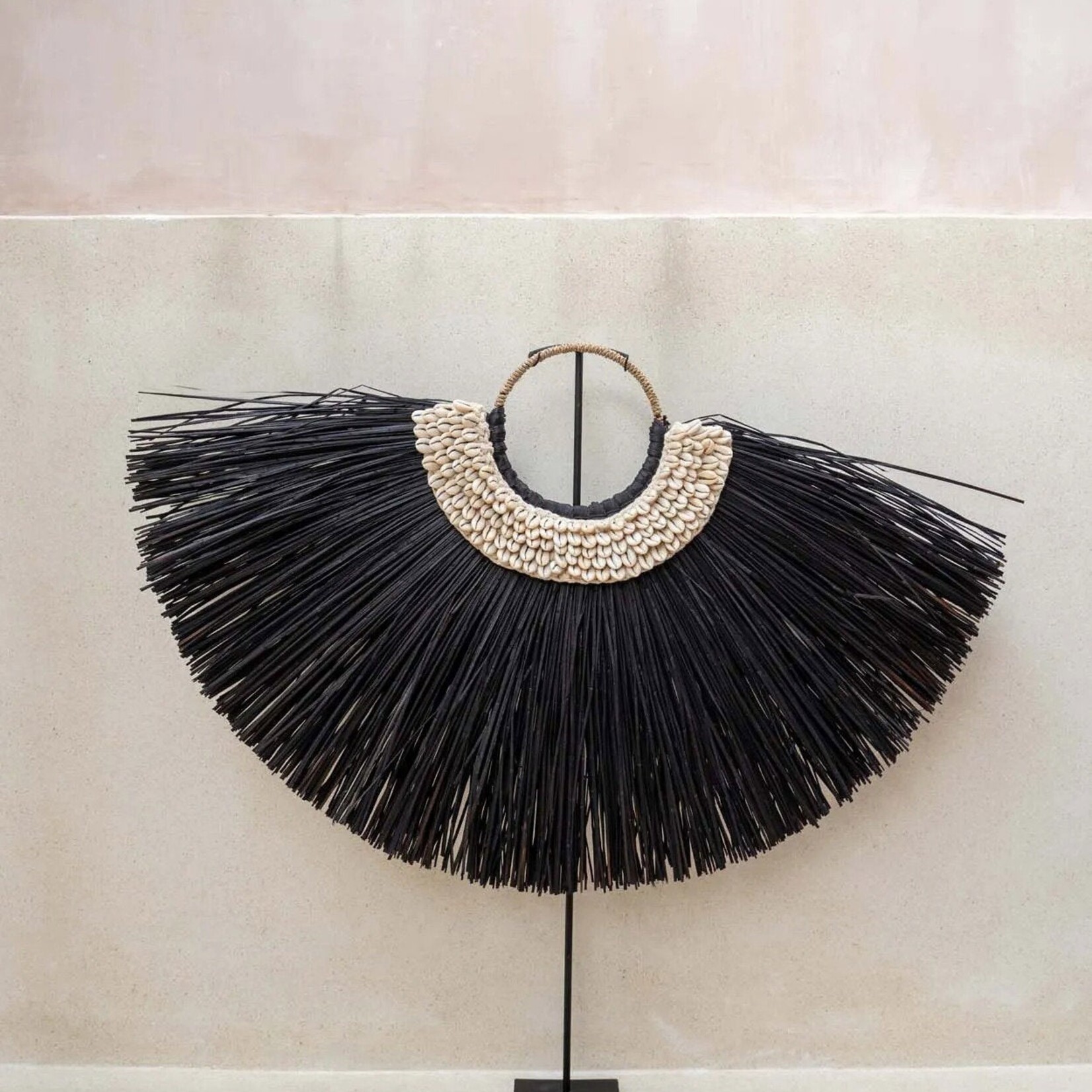 Bazar Bizar Antwerp The Alang Cowrie on Stand