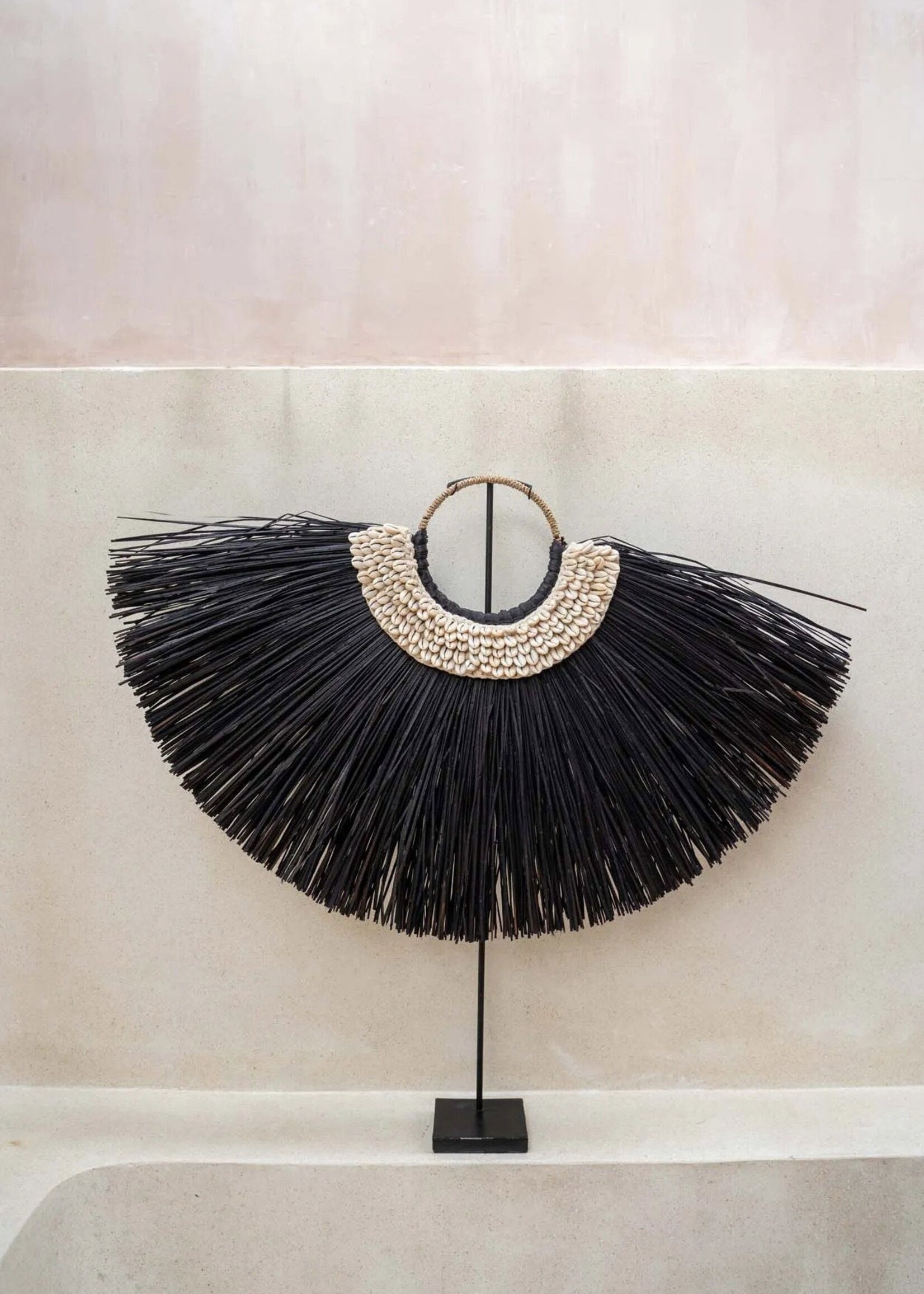 Bazar Bizar Antwerp The Alang Cowrie on Stand