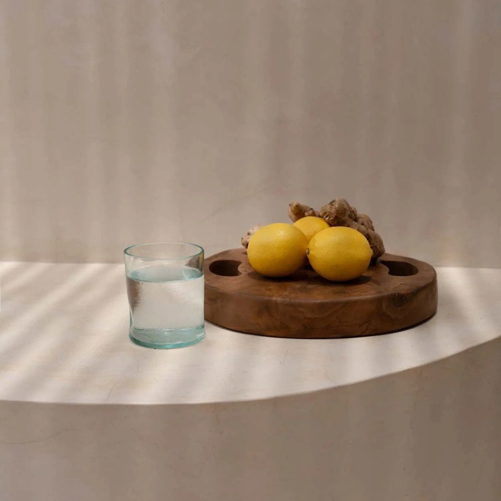 Bazar Bizar Antwerp The Teak Root Tray - Natural - S