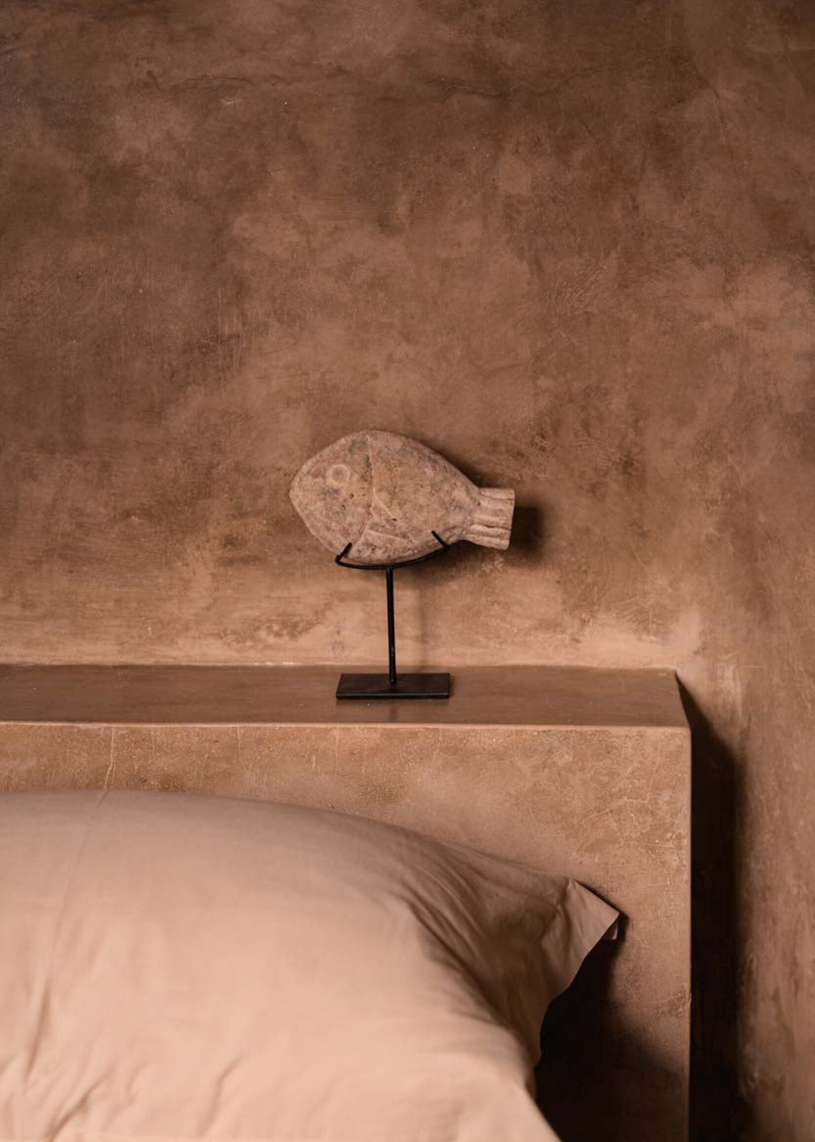 Bazar Bizar Antwerp The Fish Stone on Stand - S