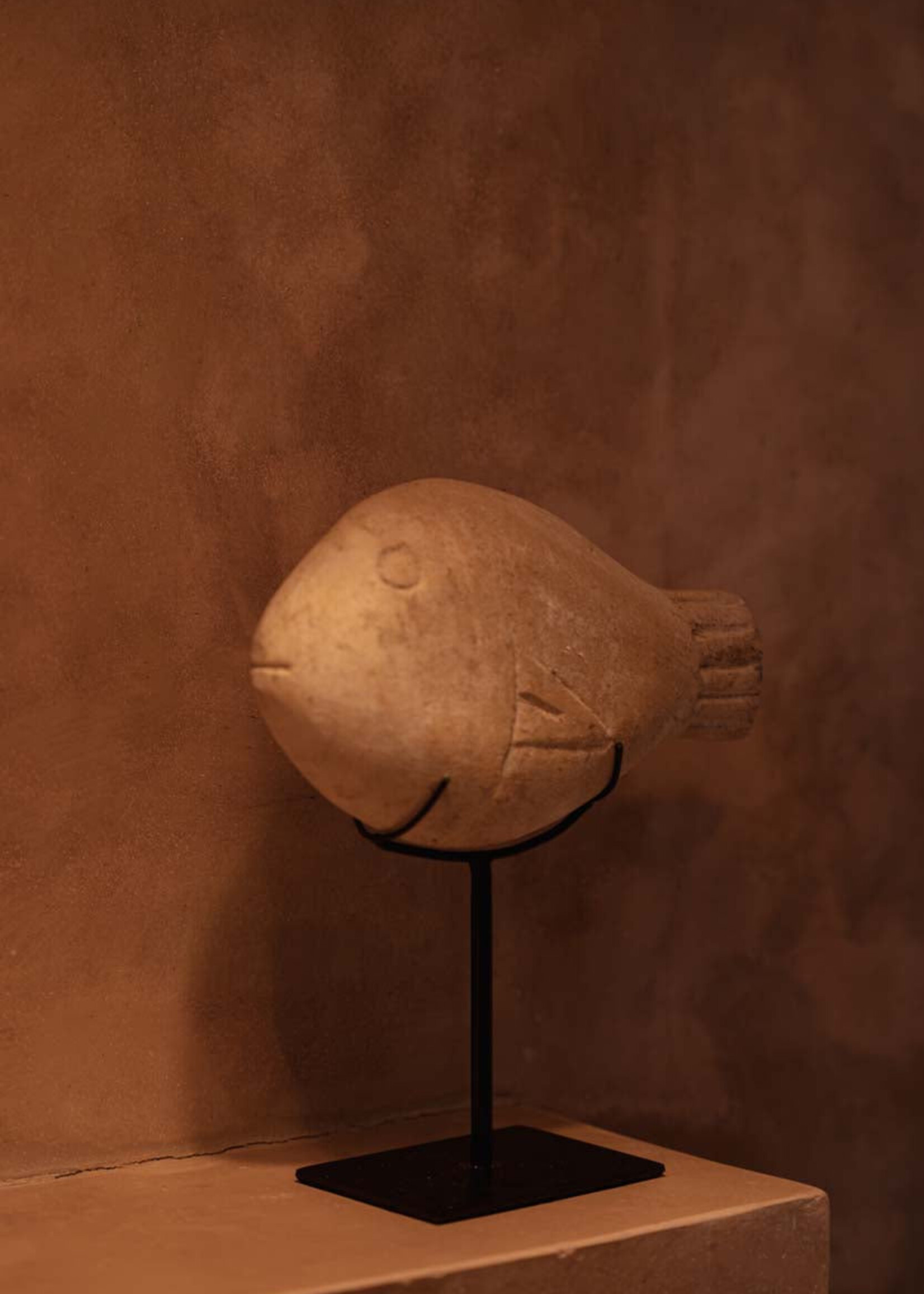 Bazar Bizar Antwerp The Fish Stone on Stand - S