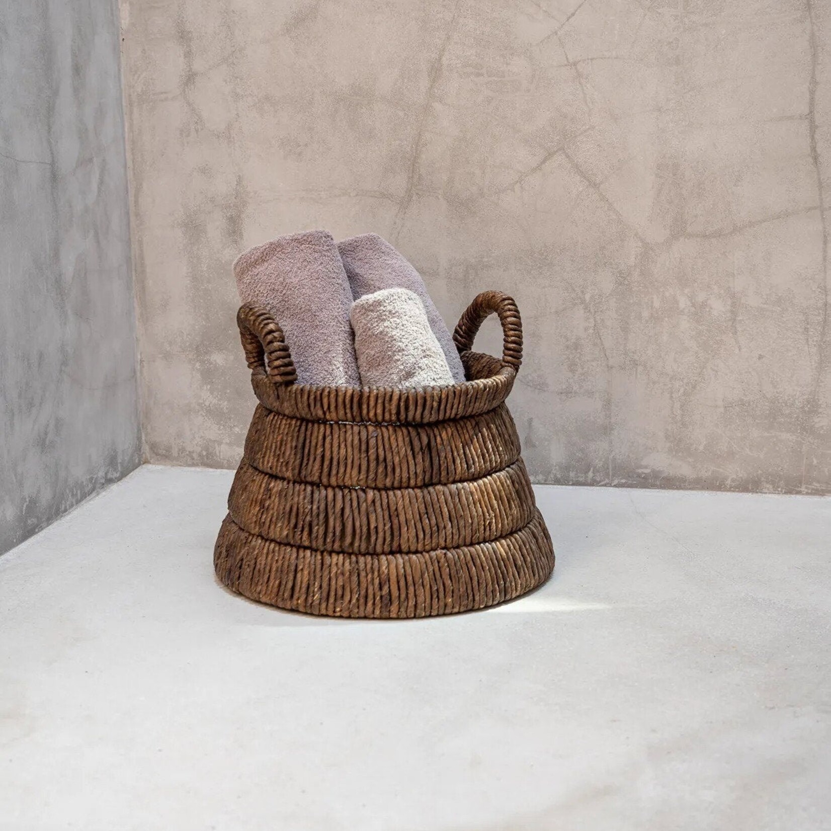 Bazar Bizar Antwerp The Chisomo Basket