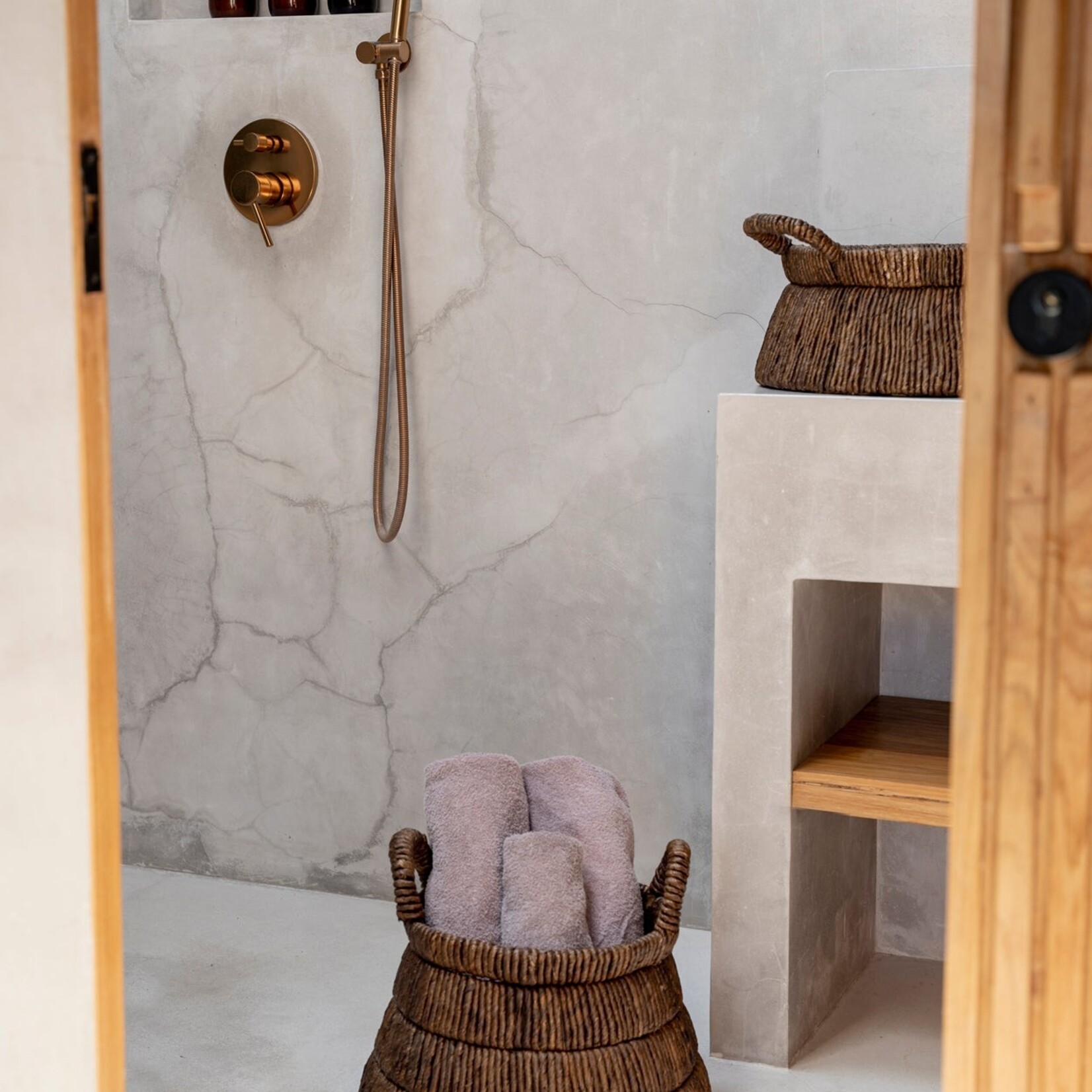 Bazar Bizar Antwerp The Chisomo Basket