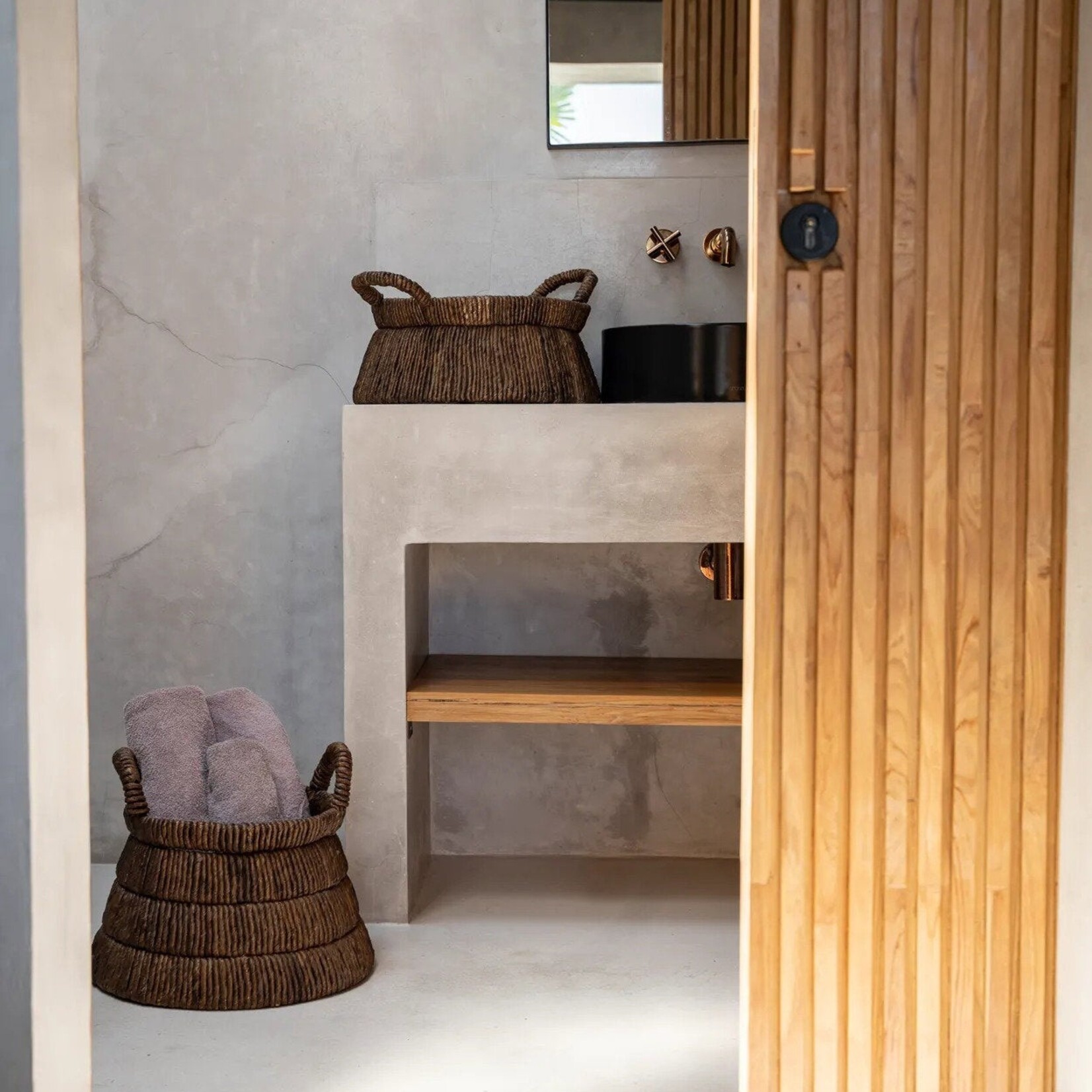 Bazar Bizar Antwerp The Chisomo Basket