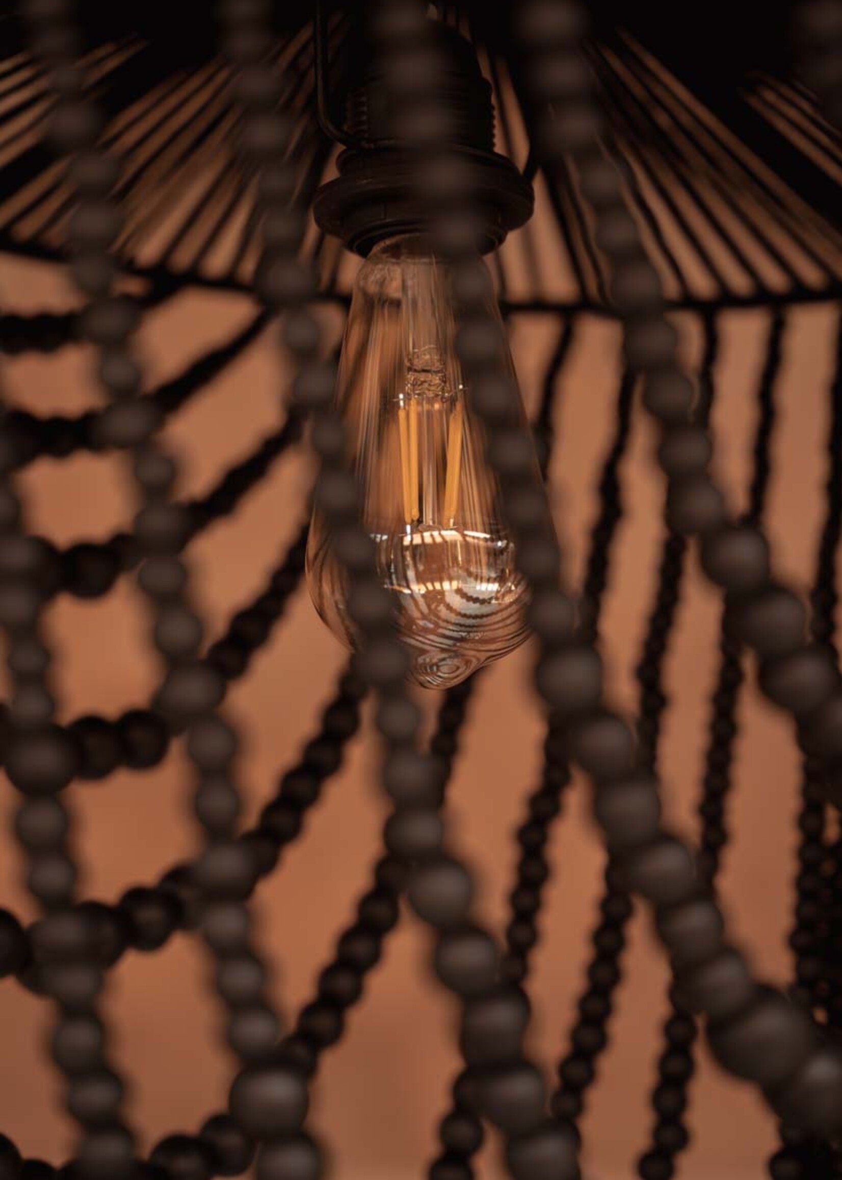 Bazar Bizar Antwerp The Wooden Bead Chandelier - Black - L