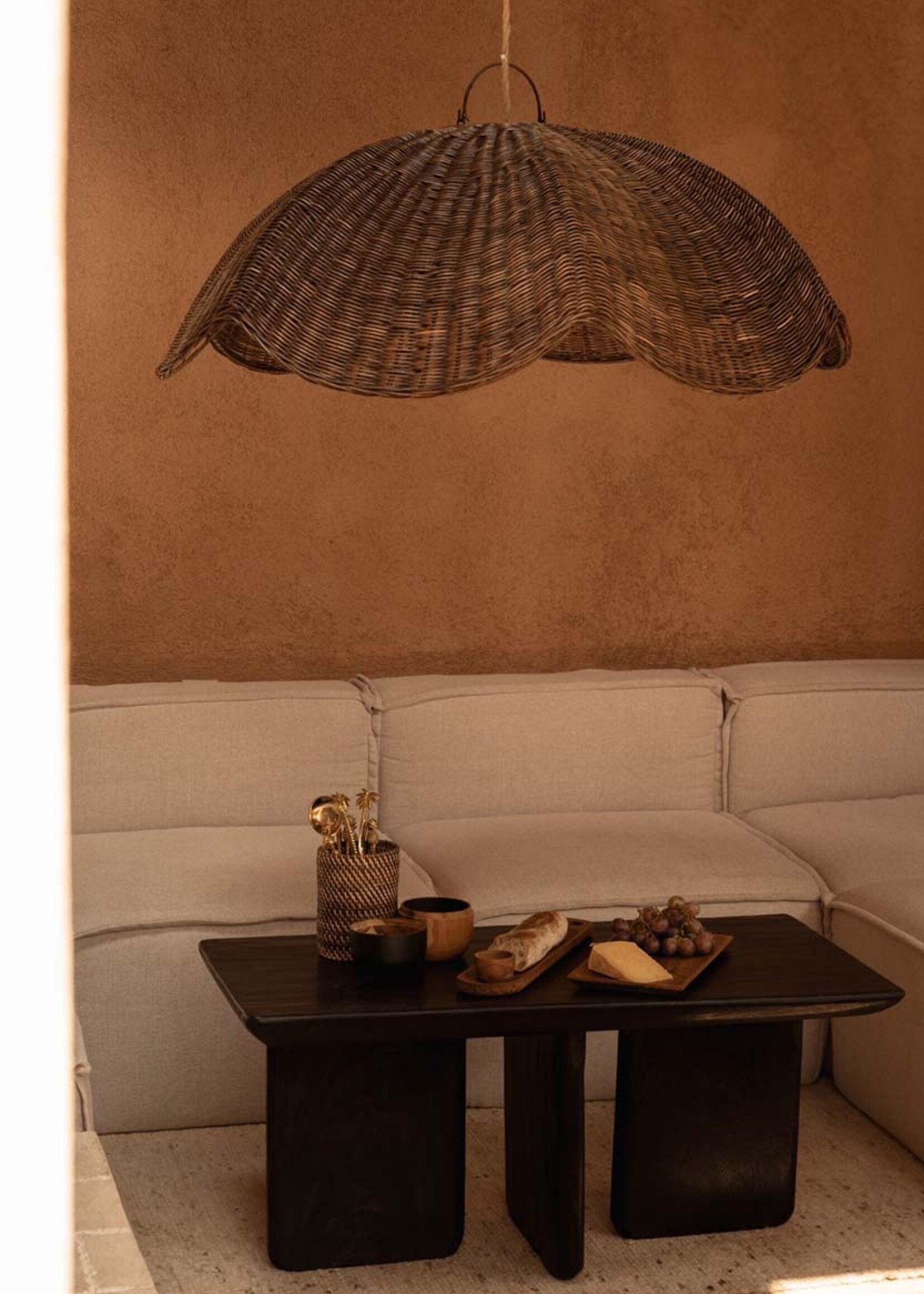 Bazar Bizar Antwerp The Wave Pendant - Dark Walnut - L