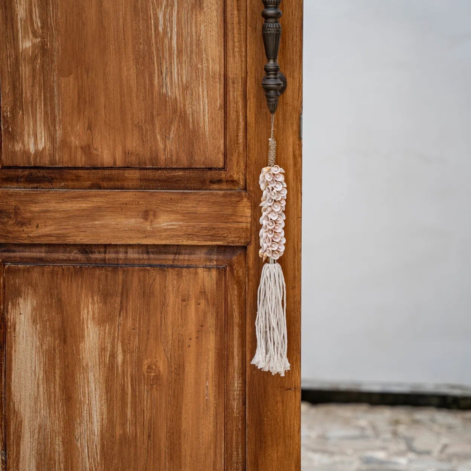 Bazar Bizar Antwerp The Shell & Cotton Tassel - Pink