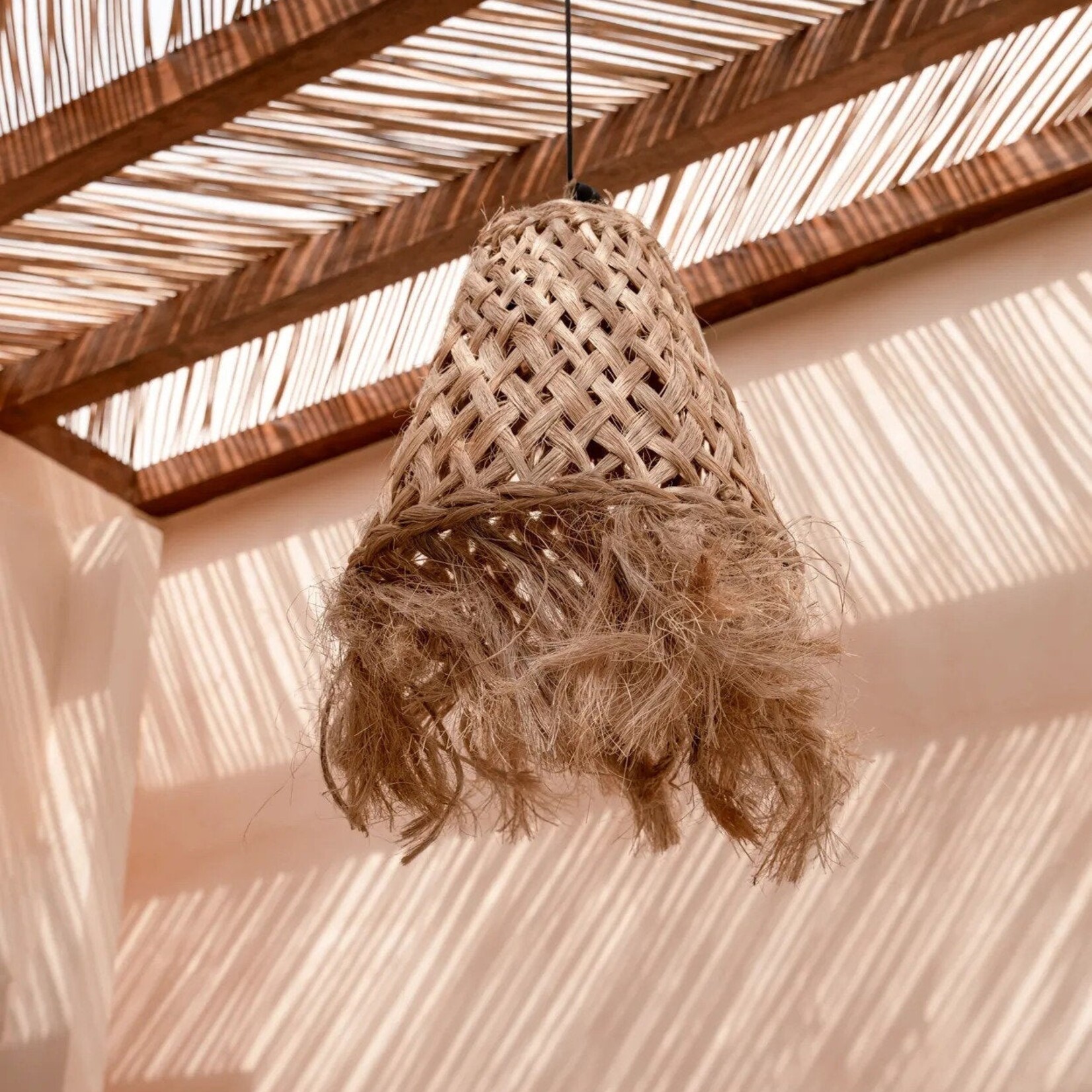 Bazar Bizar Antwerp The Abaca Jelly Fish Pendant - Natural - M