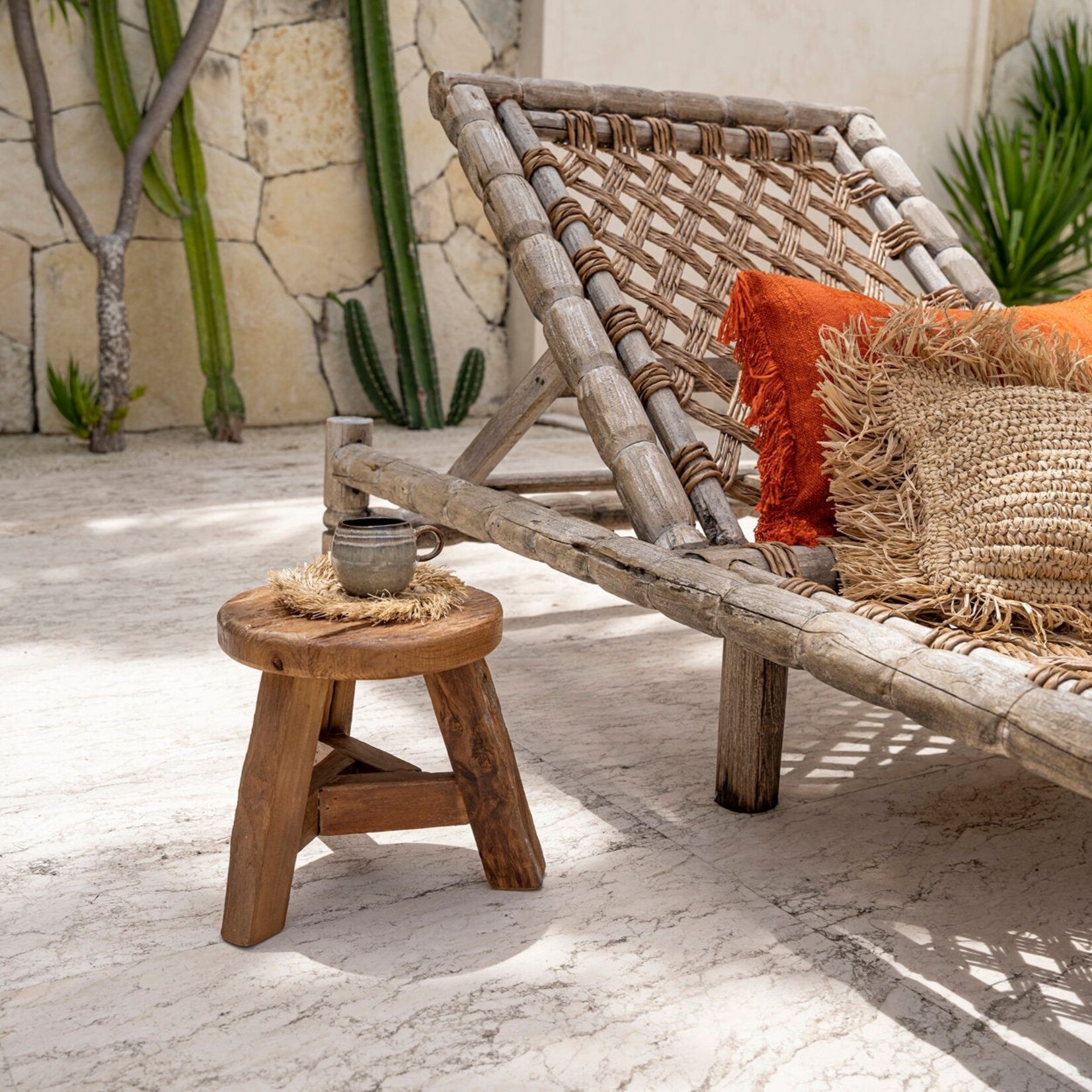 Bazar Bizar Antwerp The Yatai Stool - Natural - S