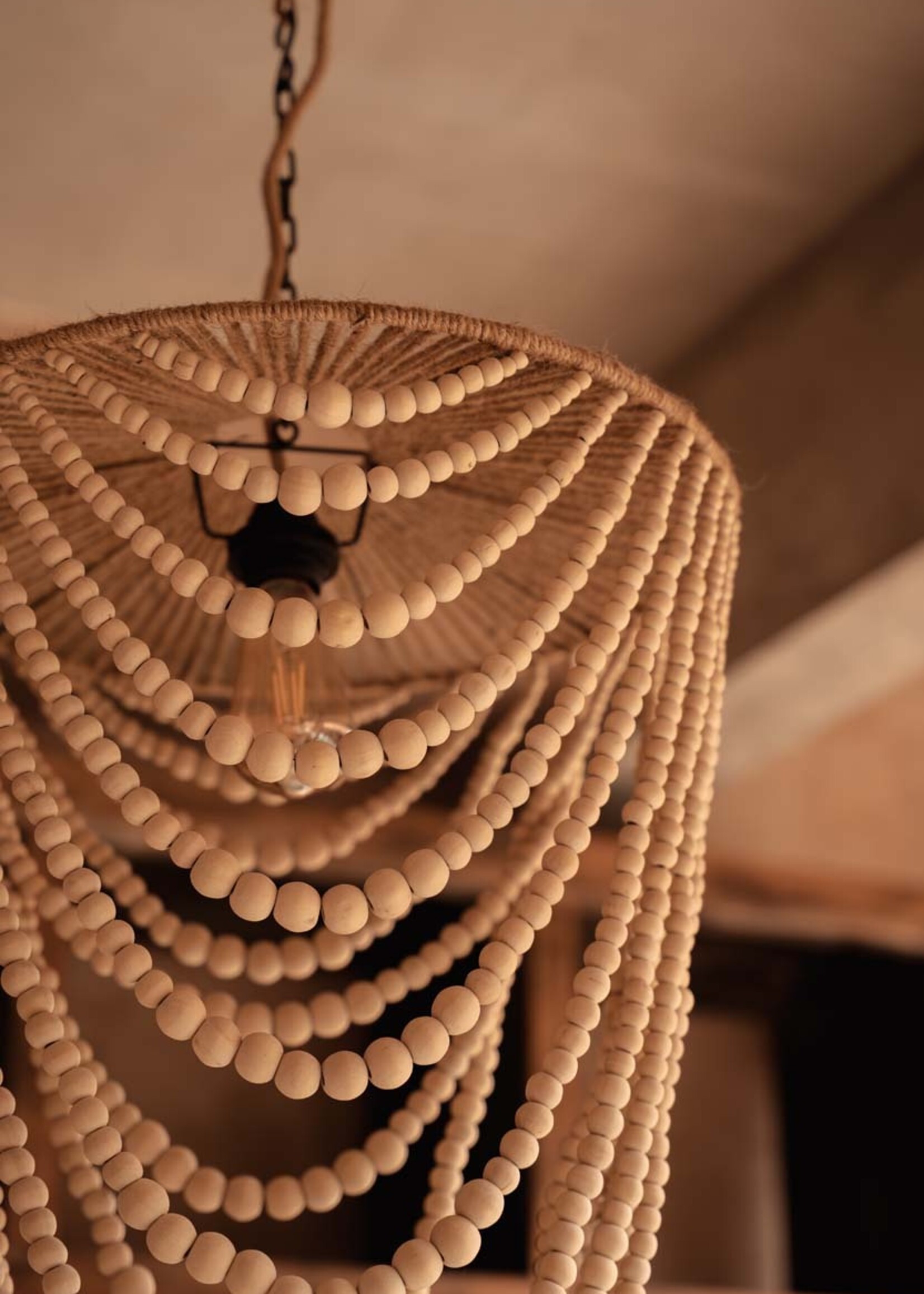 Bazar Bizar Antwerp The Wooden Bead Chandelier - Natural - L