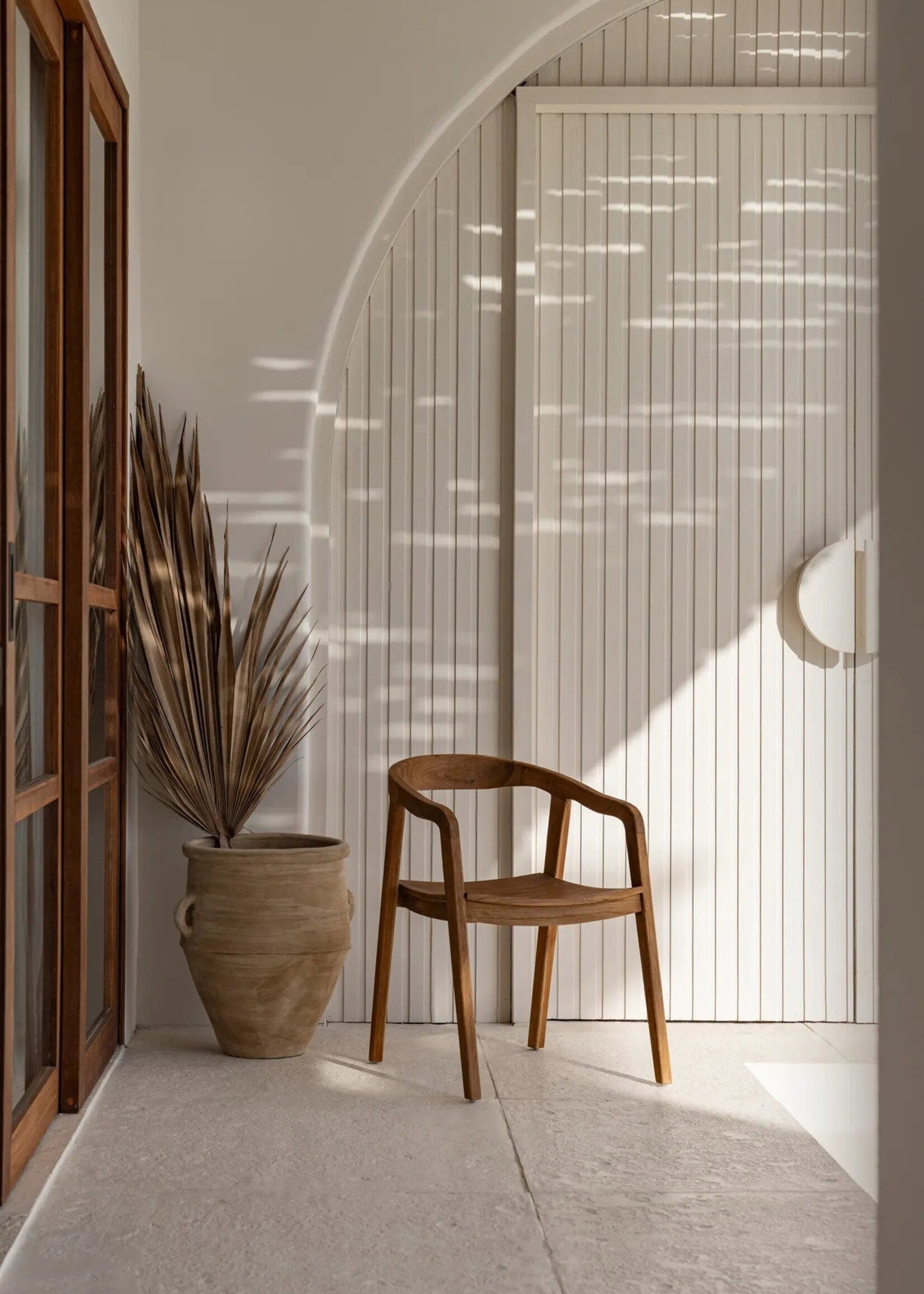 Bazar Bizar Antwerp The Nihi Oka Dining Chair - Outdoor