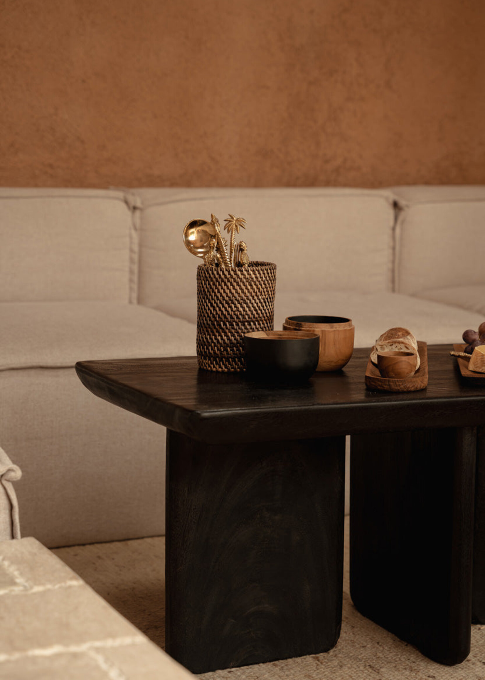 Bazar Bizar Antwerp The Obsidian Coffee Table - Black
