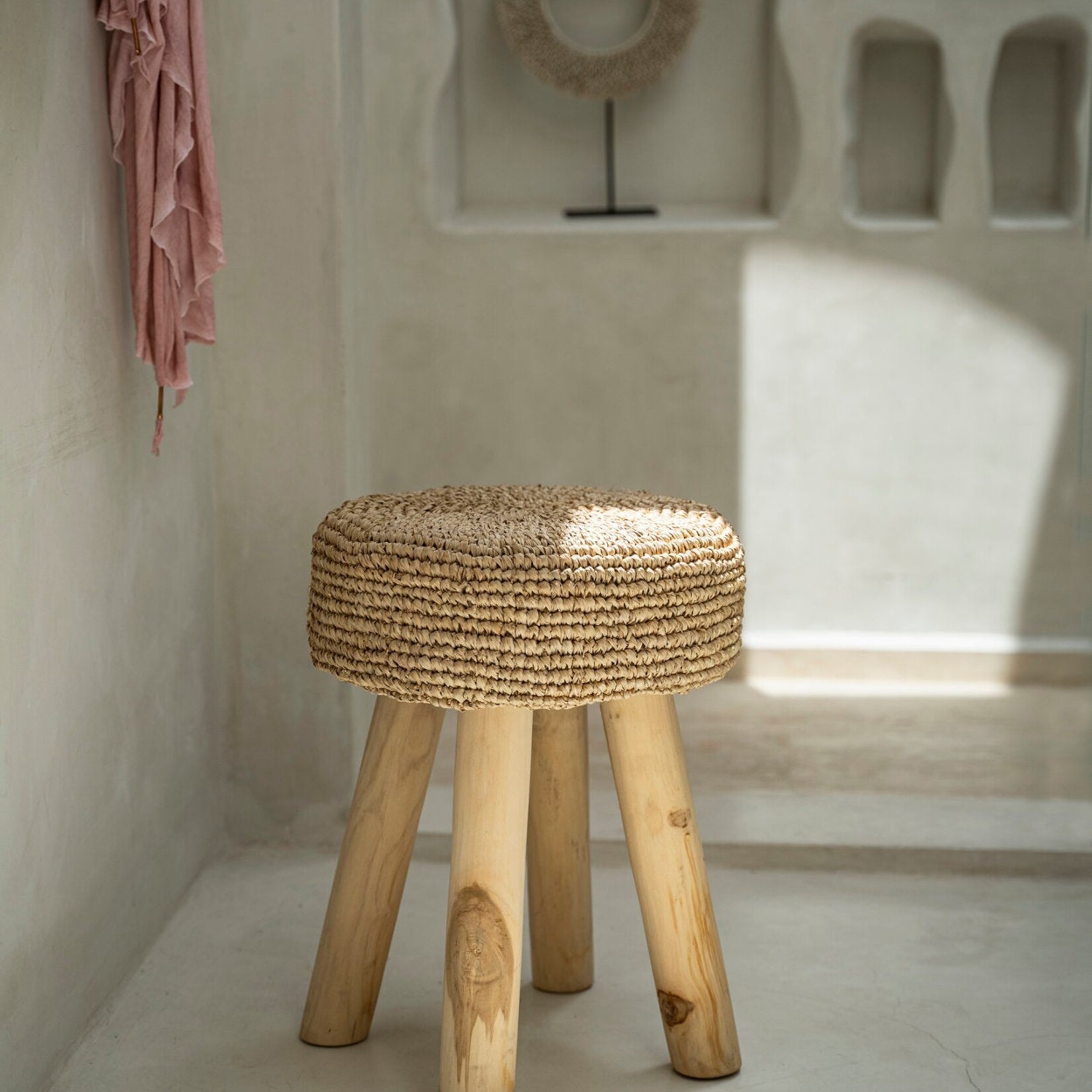Bazar Bizar Antwerp The Raffia Stool - Natural