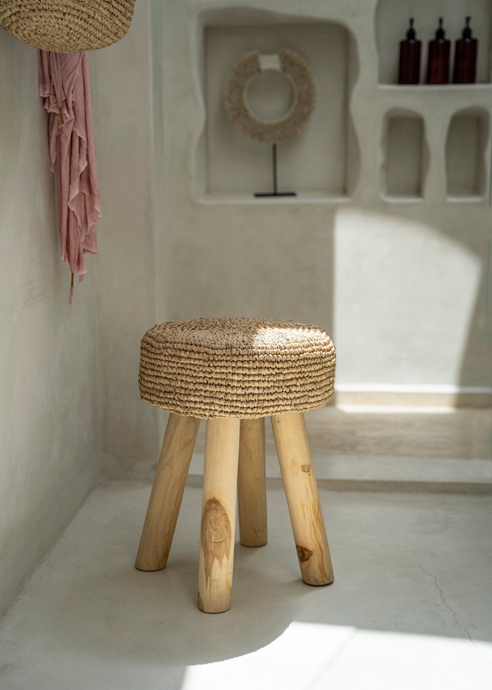 Bazar Bizar Antwerp The Raffia Stool - Natural