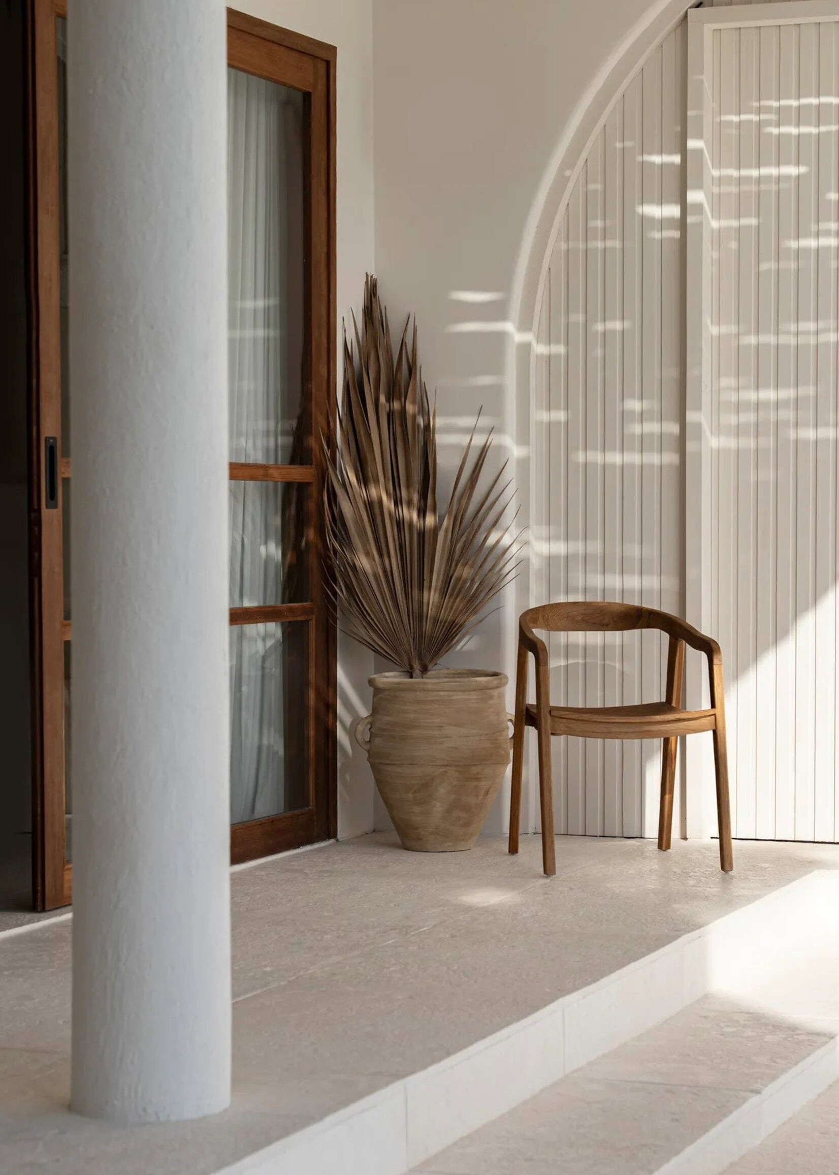 Bazar Bizar Antwerp The Nihi Oka Dining Chair - Outdoor