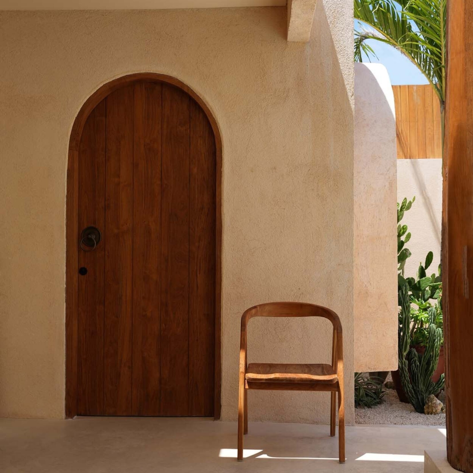 Bazar Bizar Antwerp The Nihi Oka Dining Chair - Outdoor