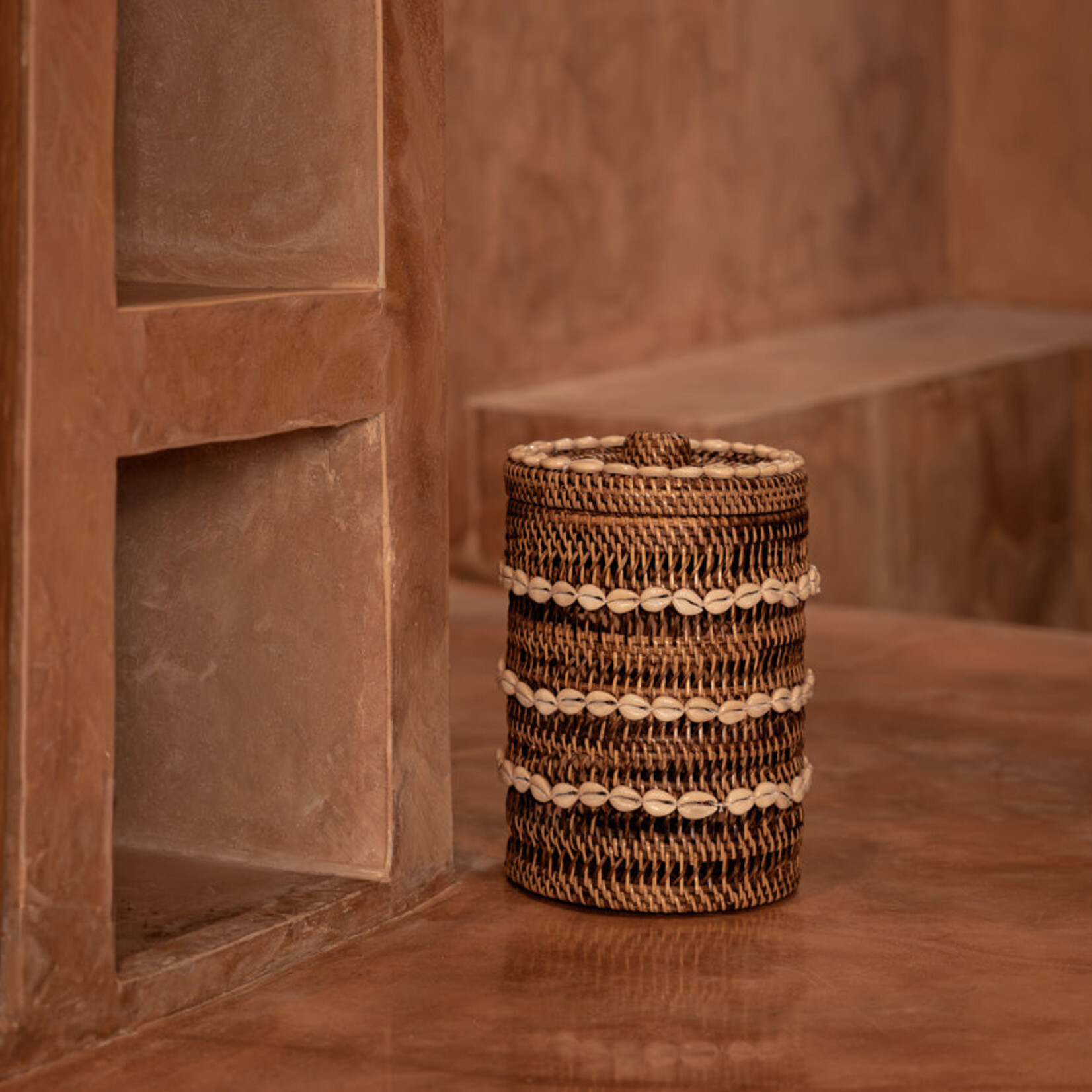 Bazar Bizar Antwerp The Shell Storage Bin - Natural Brown