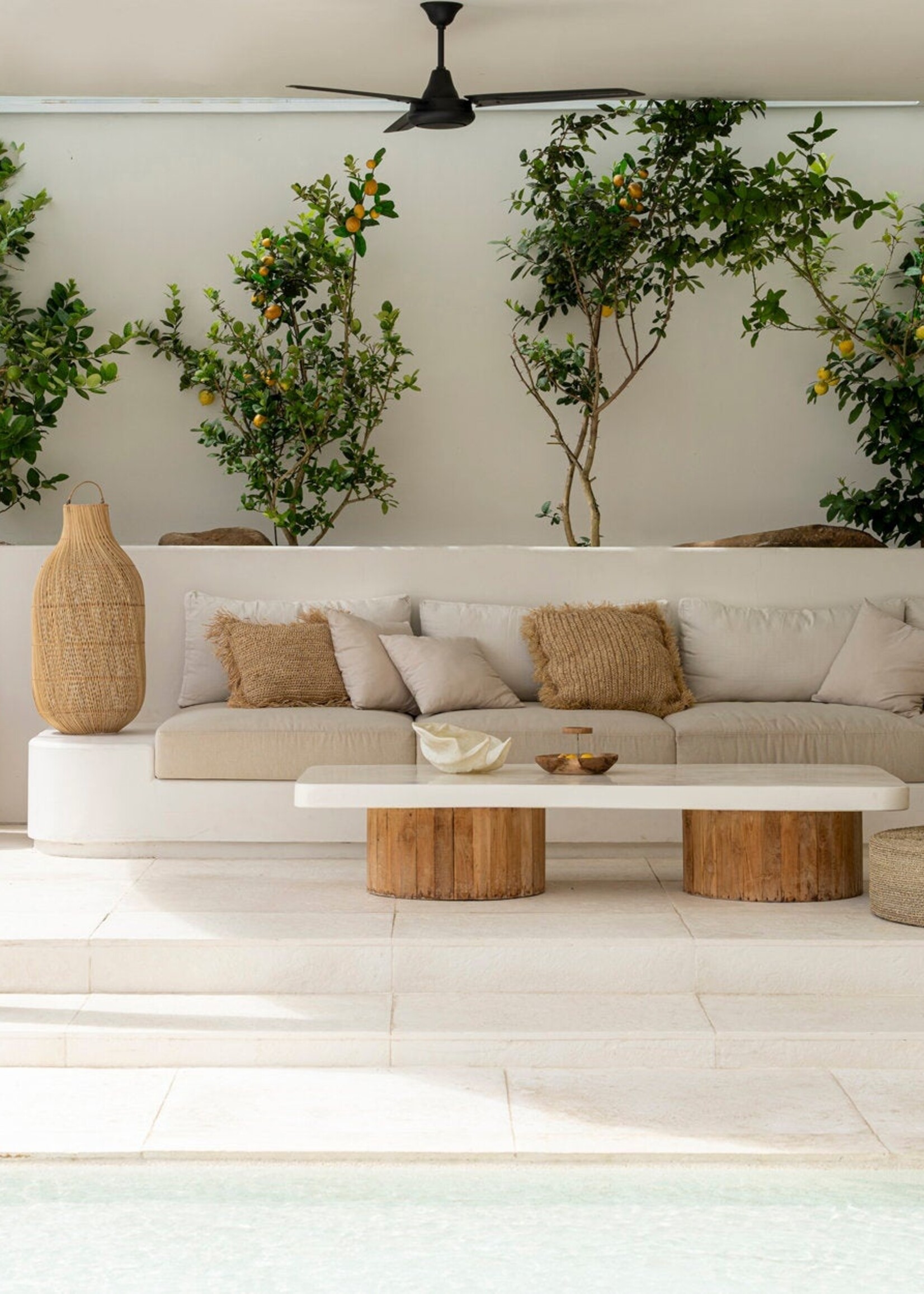Bazar Bizar Antwerp The Huge Pouffe - Natural
