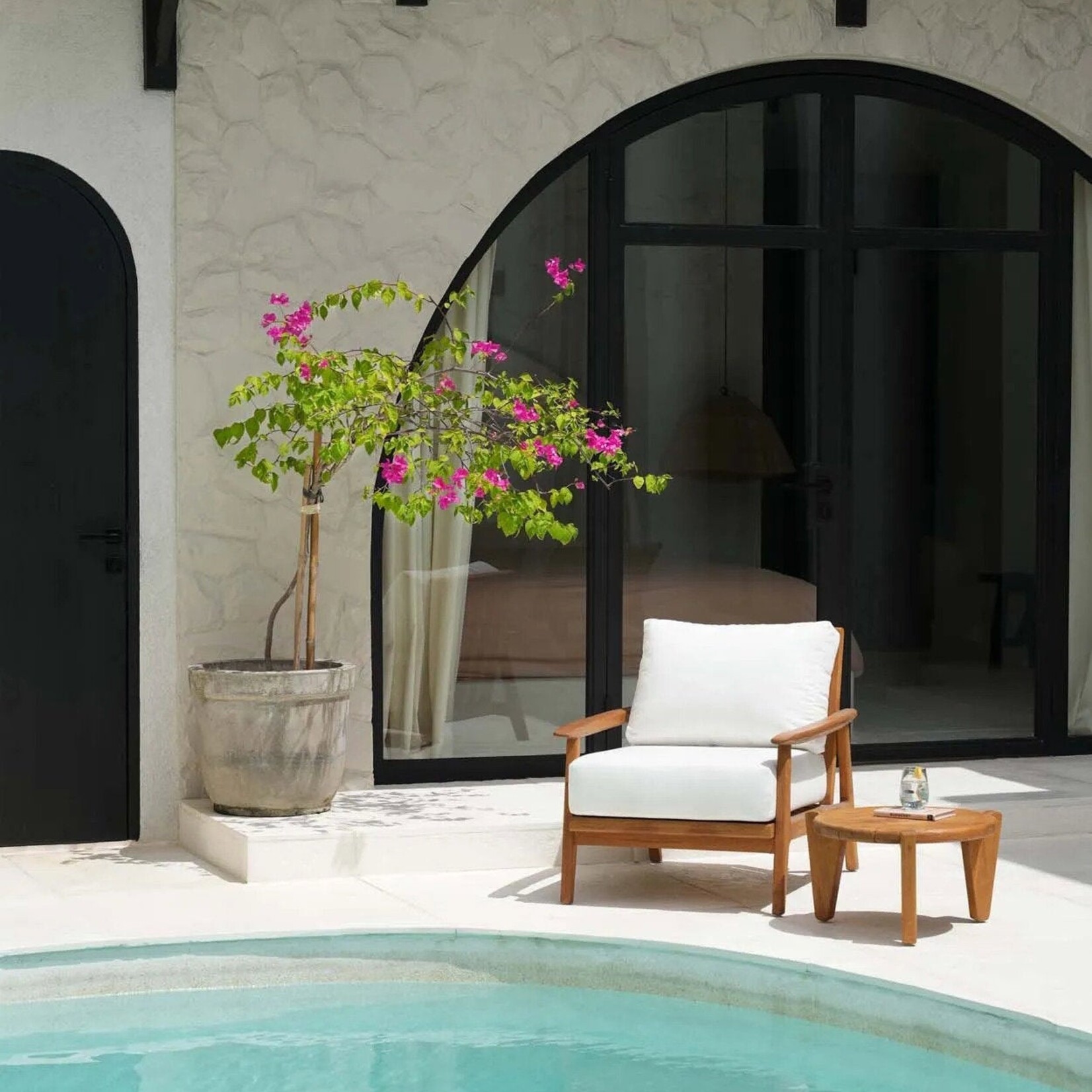 Bazar Bizar Antwerp The Gilimanuk One Seater Sofa - Outdoor