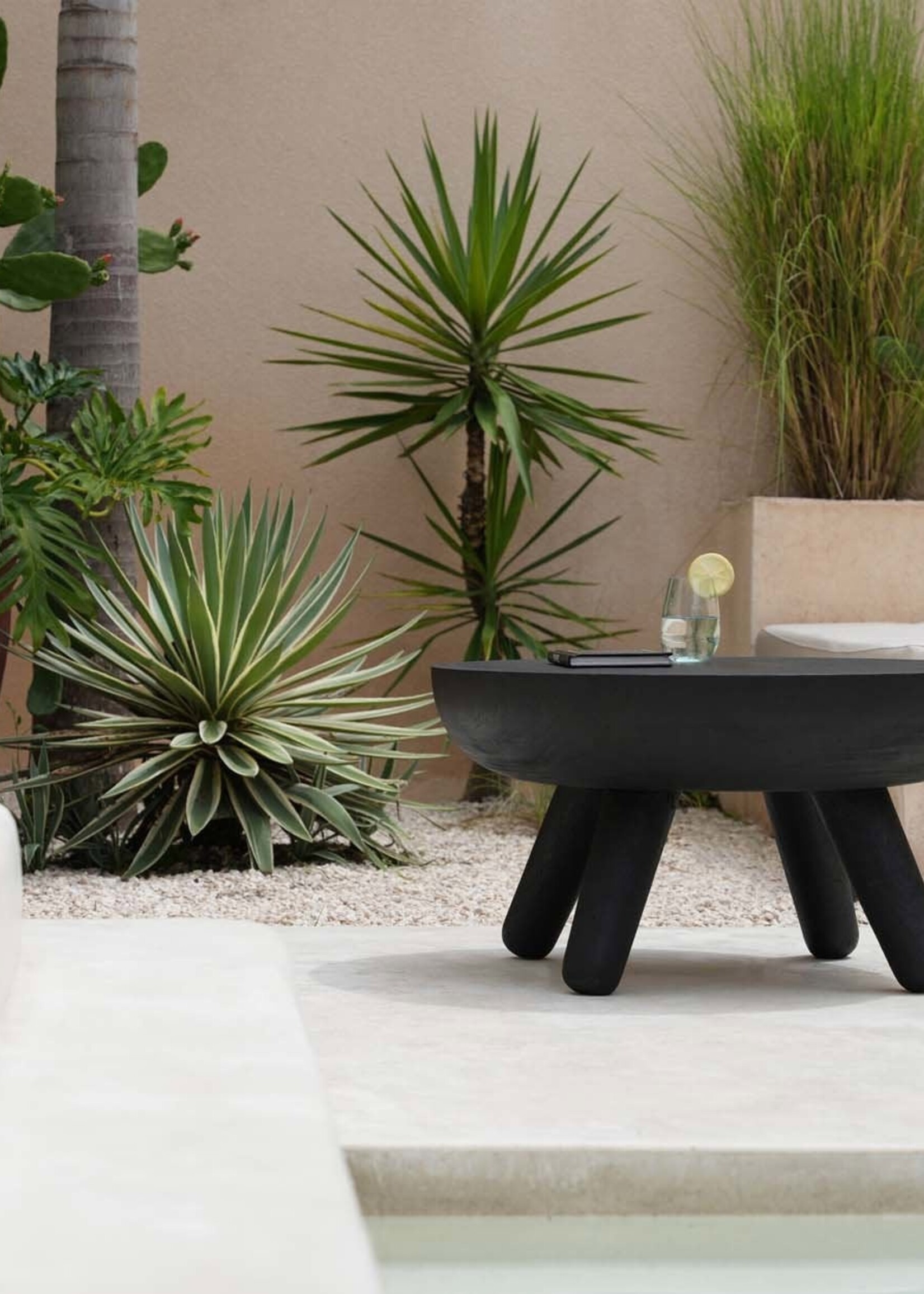 Bazar Bizar Antwerp The Losten Coffee Table - Black