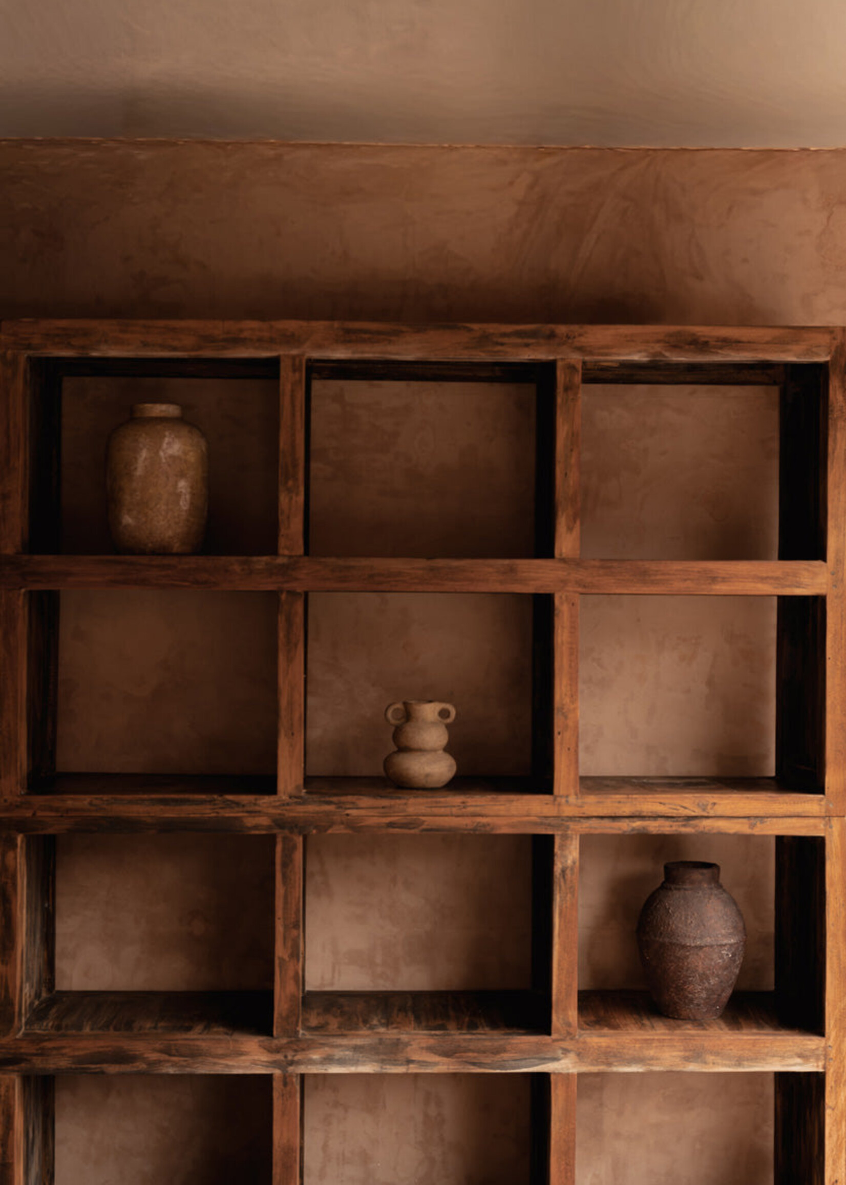 Bazar Bizar Antwerp The Earthen Balance Vase - Sand - S
