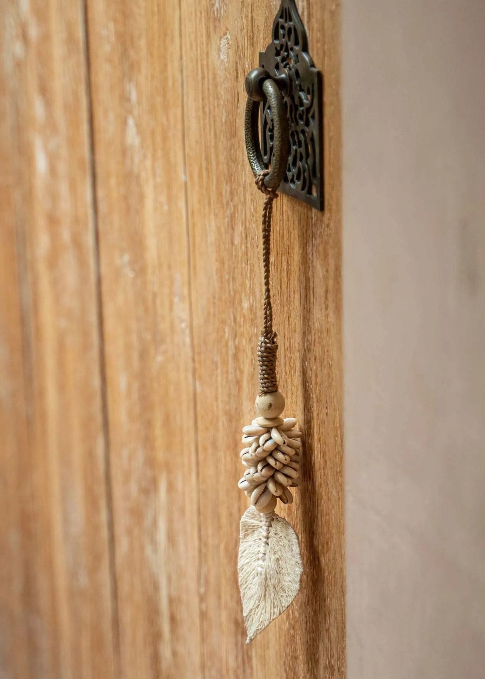 Bazar Bizar Antwerp The Leaf & Shell Tassel - Natural