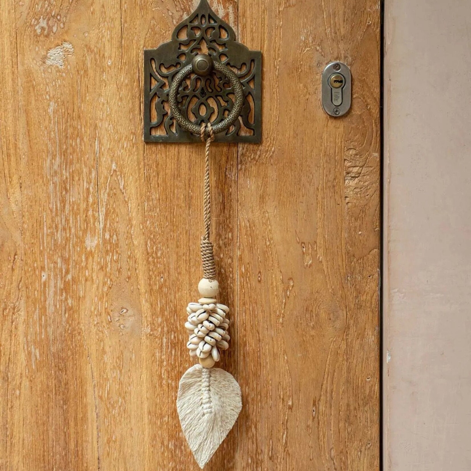 Bazar Bizar Antwerp The Leaf & Shell Tassel - Natural