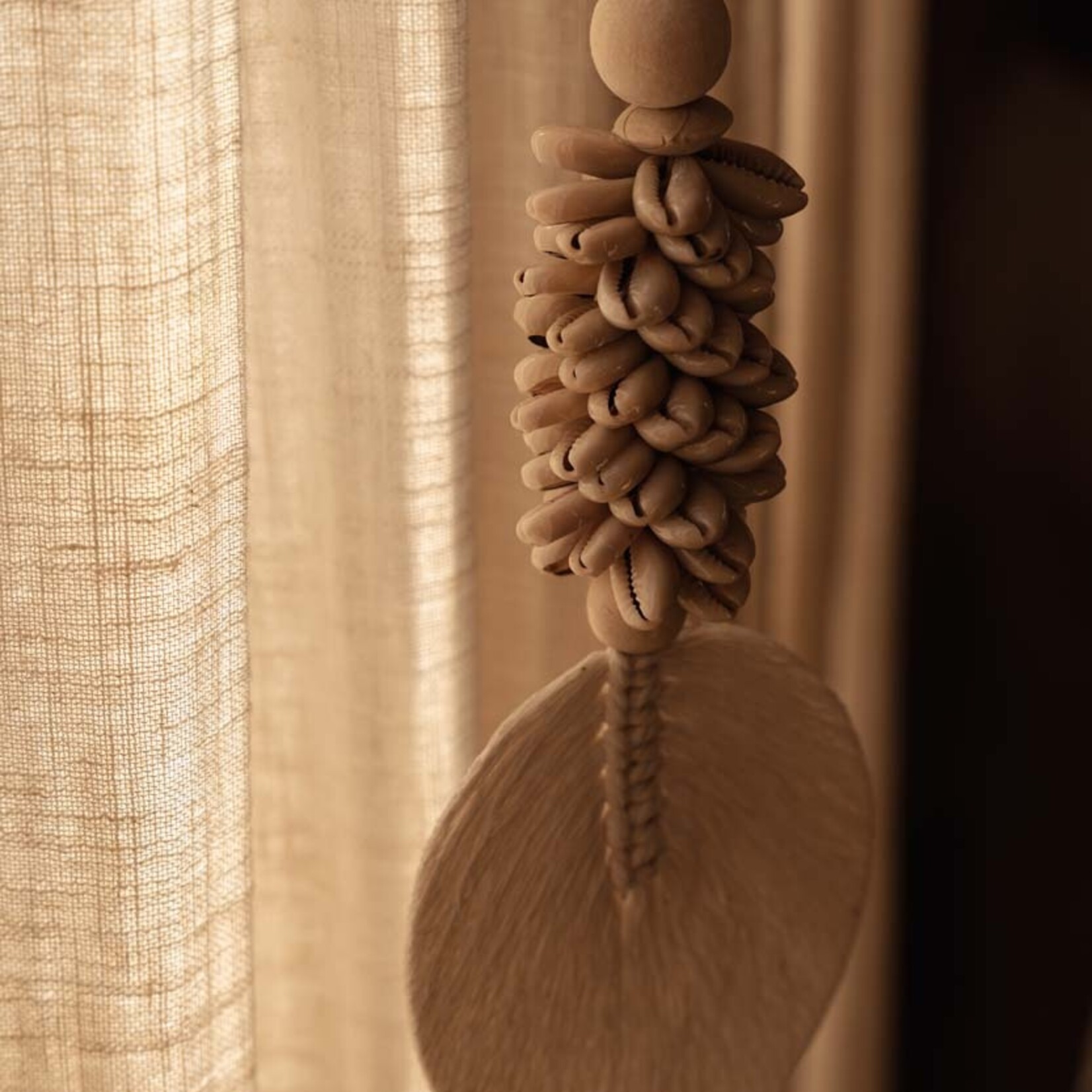 Bazar Bizar Antwerp The Leaf & Shell Tassel - Natural