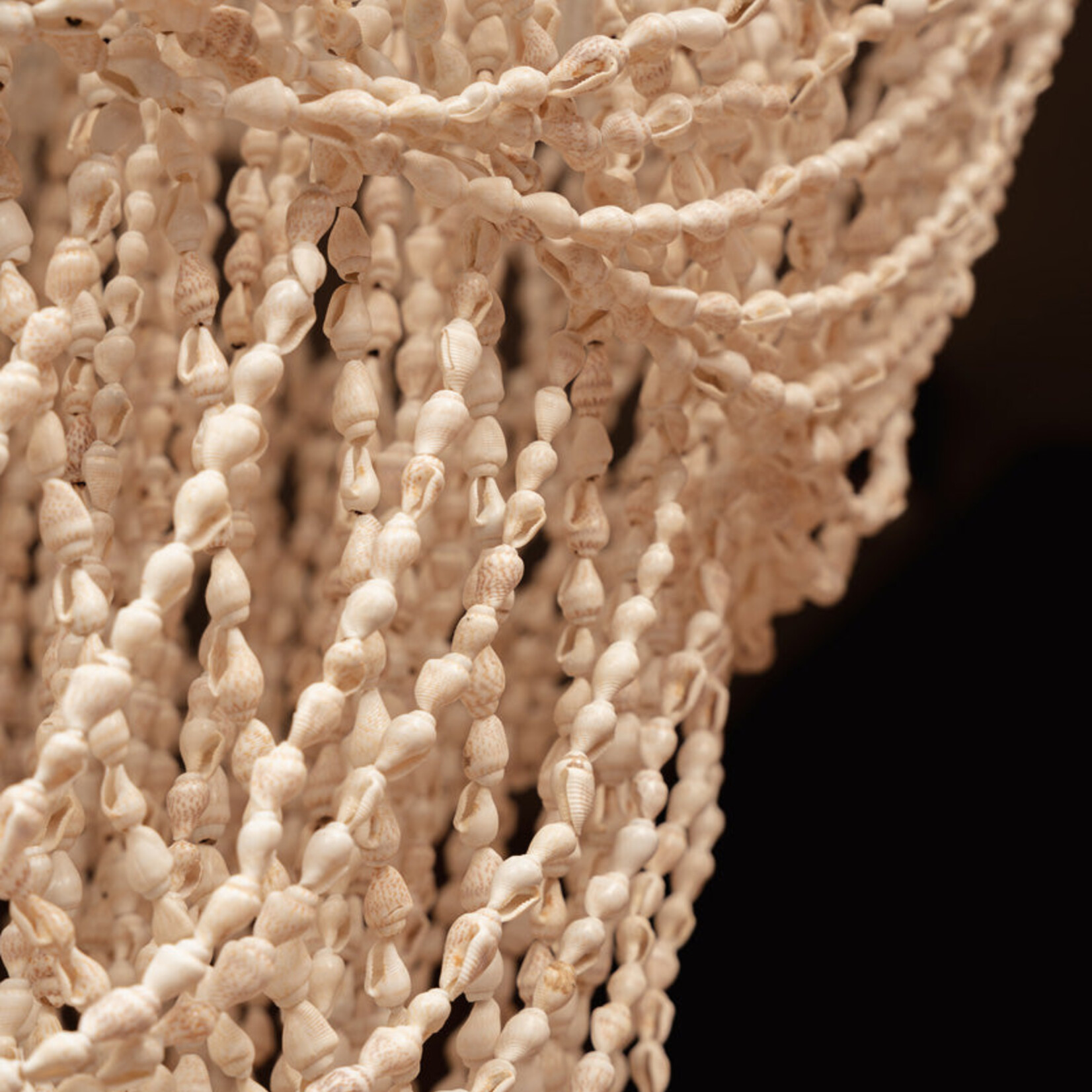 Bazar Bizar Antwerp The Ocean Tower Shell Chandelier - Natural - L