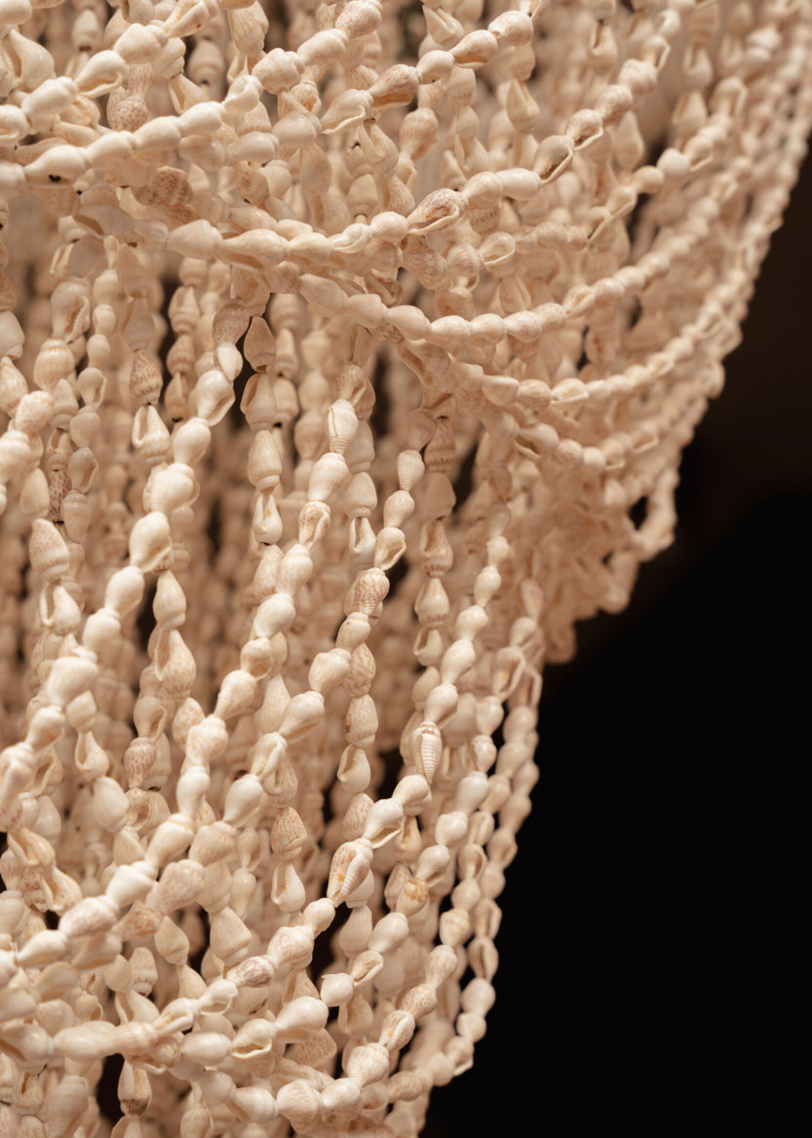 Bazar Bizar Antwerp The Ocean Tower Shell Chandelier - Natural - L