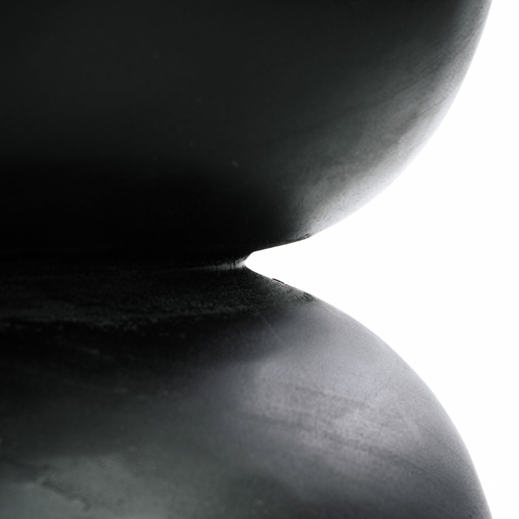Bazar Bizar Antwerp The Karbun Stool - Black Natural