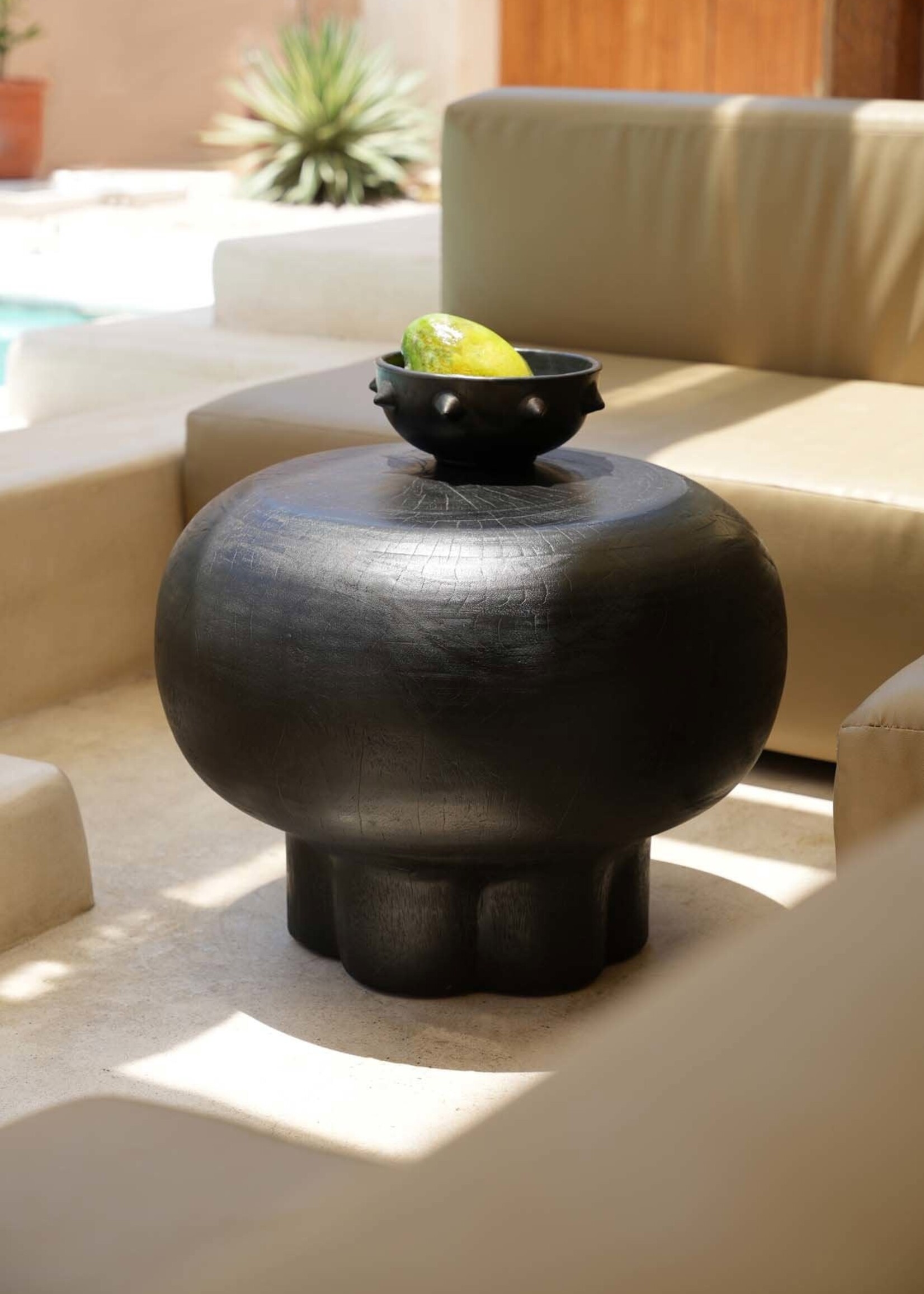 Bazar Bizar Antwerp The Tutup Coffee Table - Black