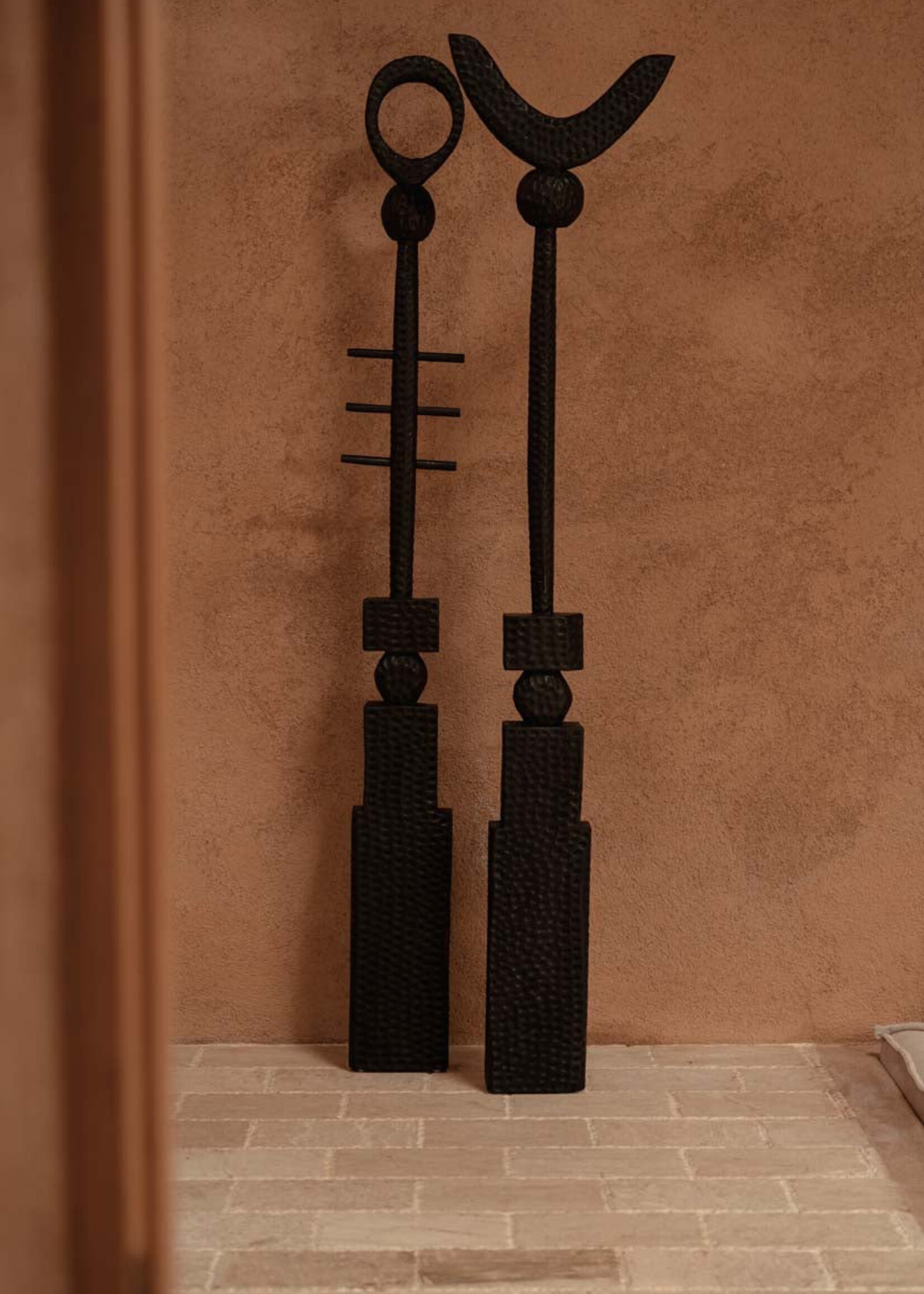 Bazar Bizar Antwerp The Totemic Touch - Black