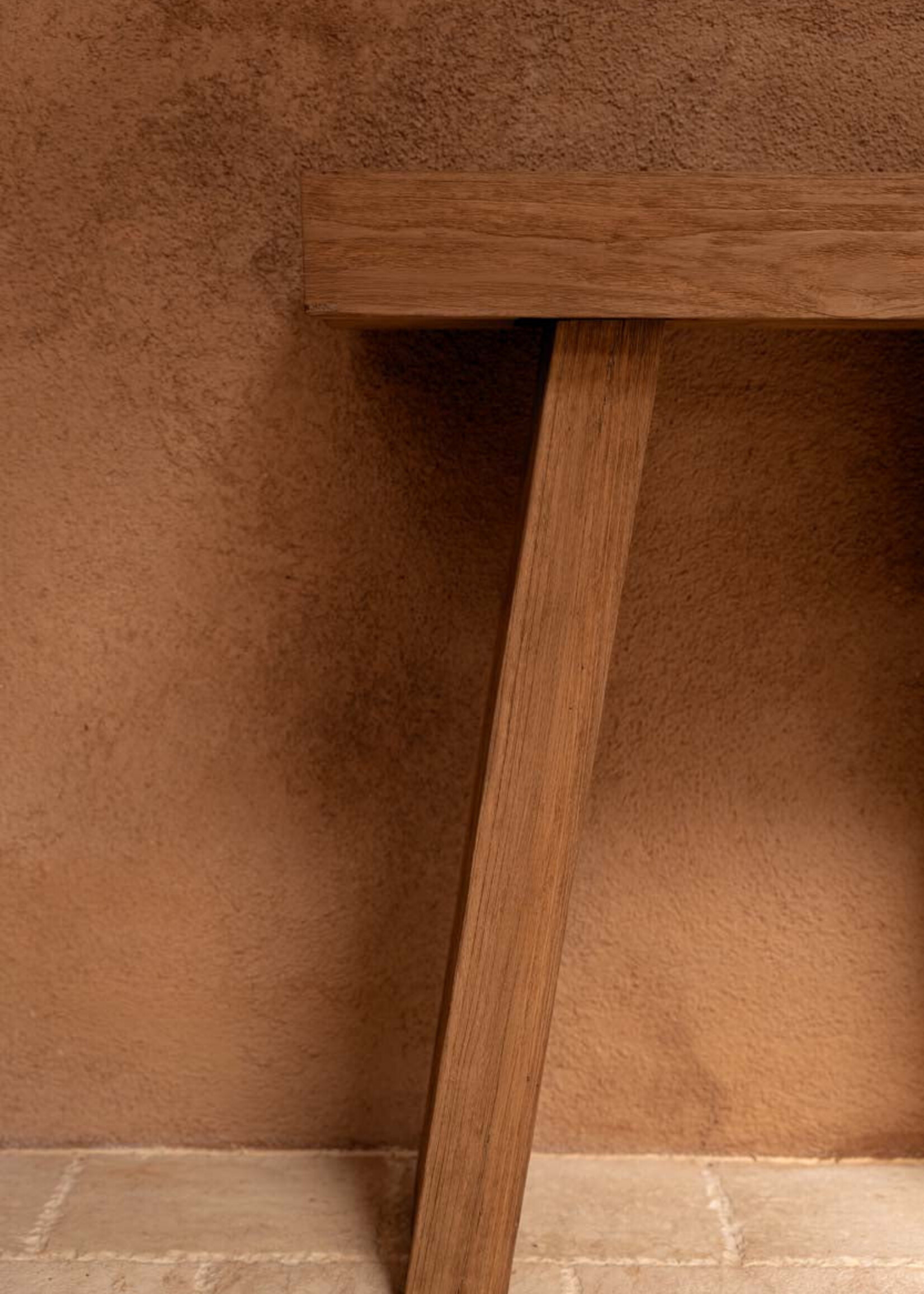 Bazar Bizar Antwerp The Stance Console - Natural