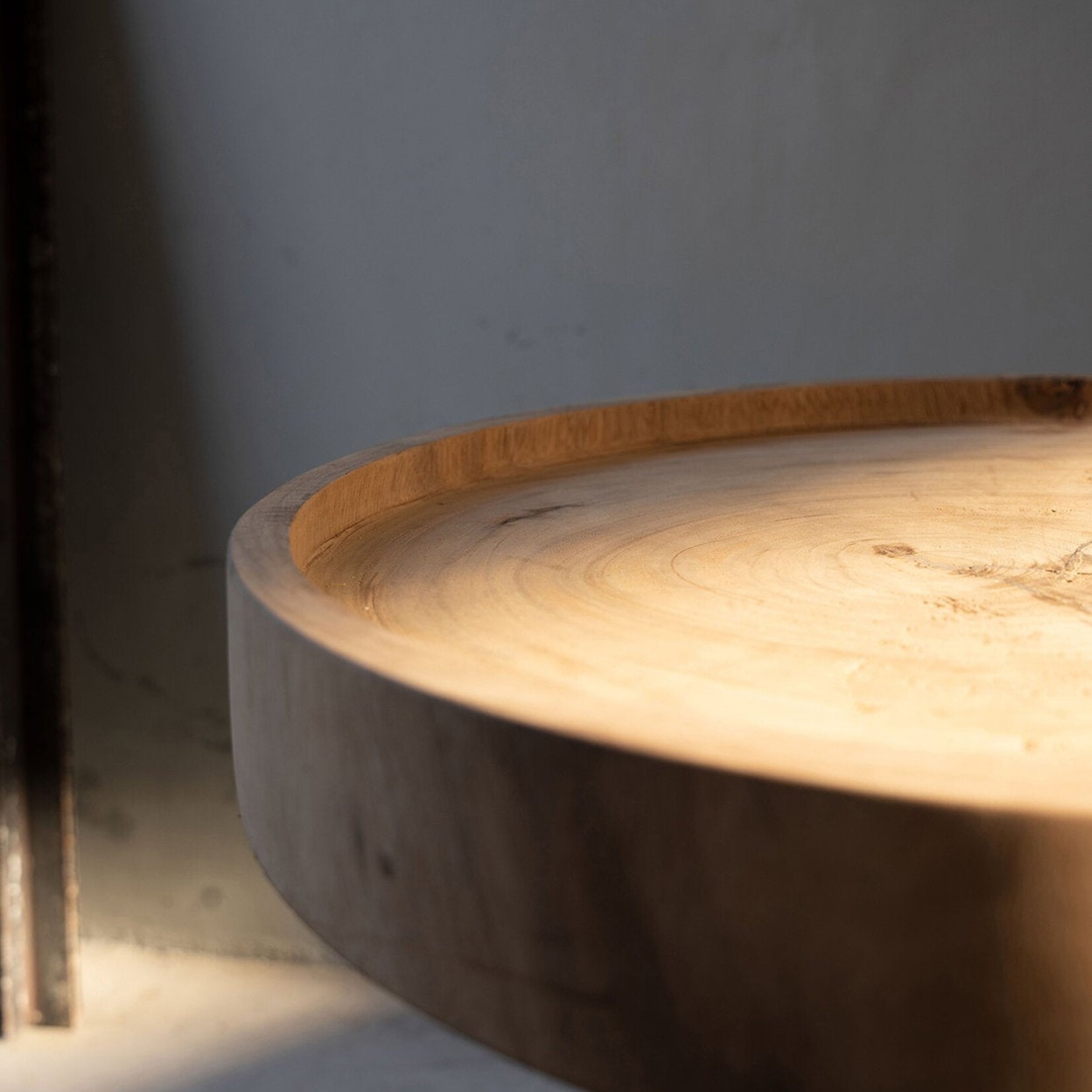 Bazar Bizar Antwerp The Chimborazo Side Table - Natural