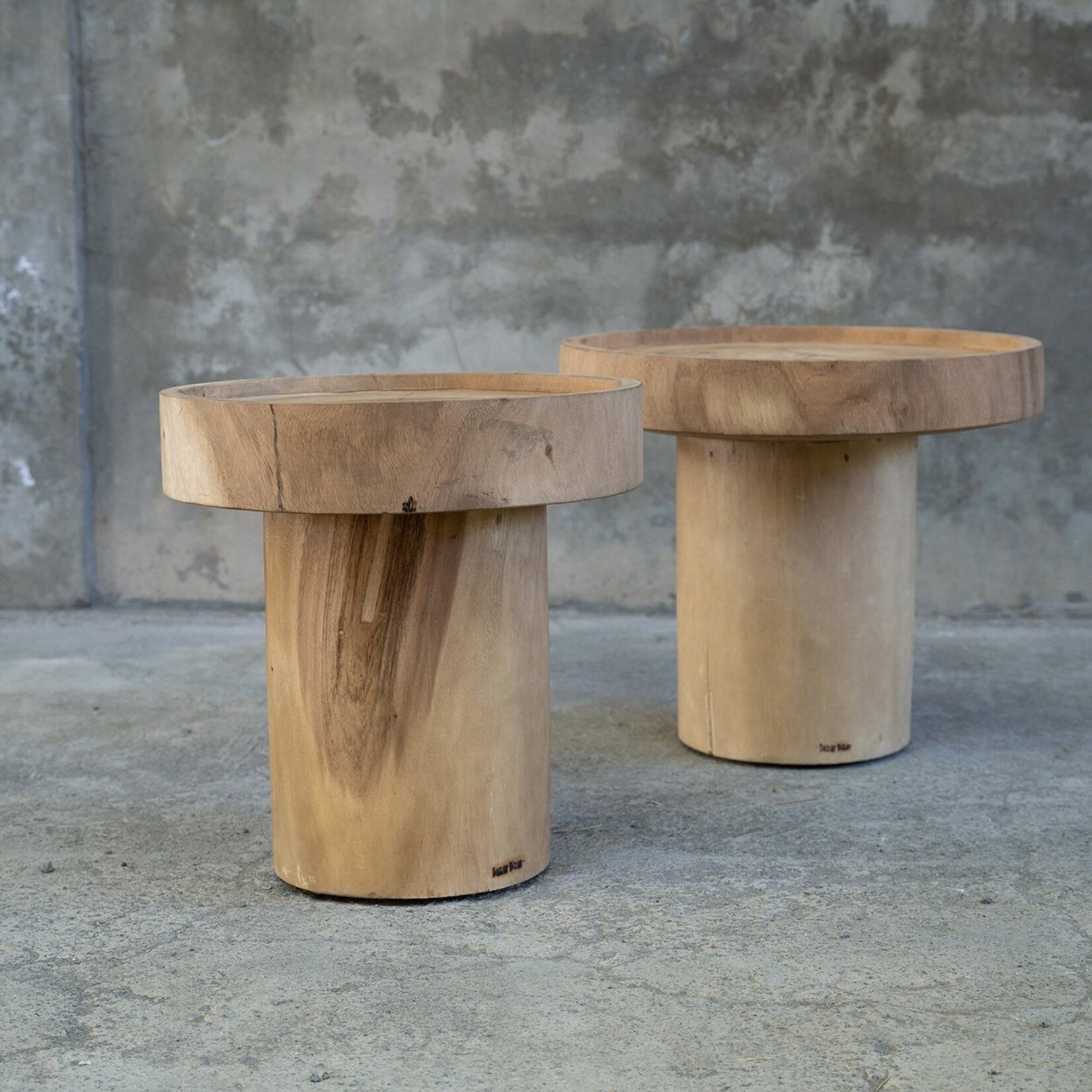 Bazar Bizar Antwerp The Chimborazo Side Table - Natural