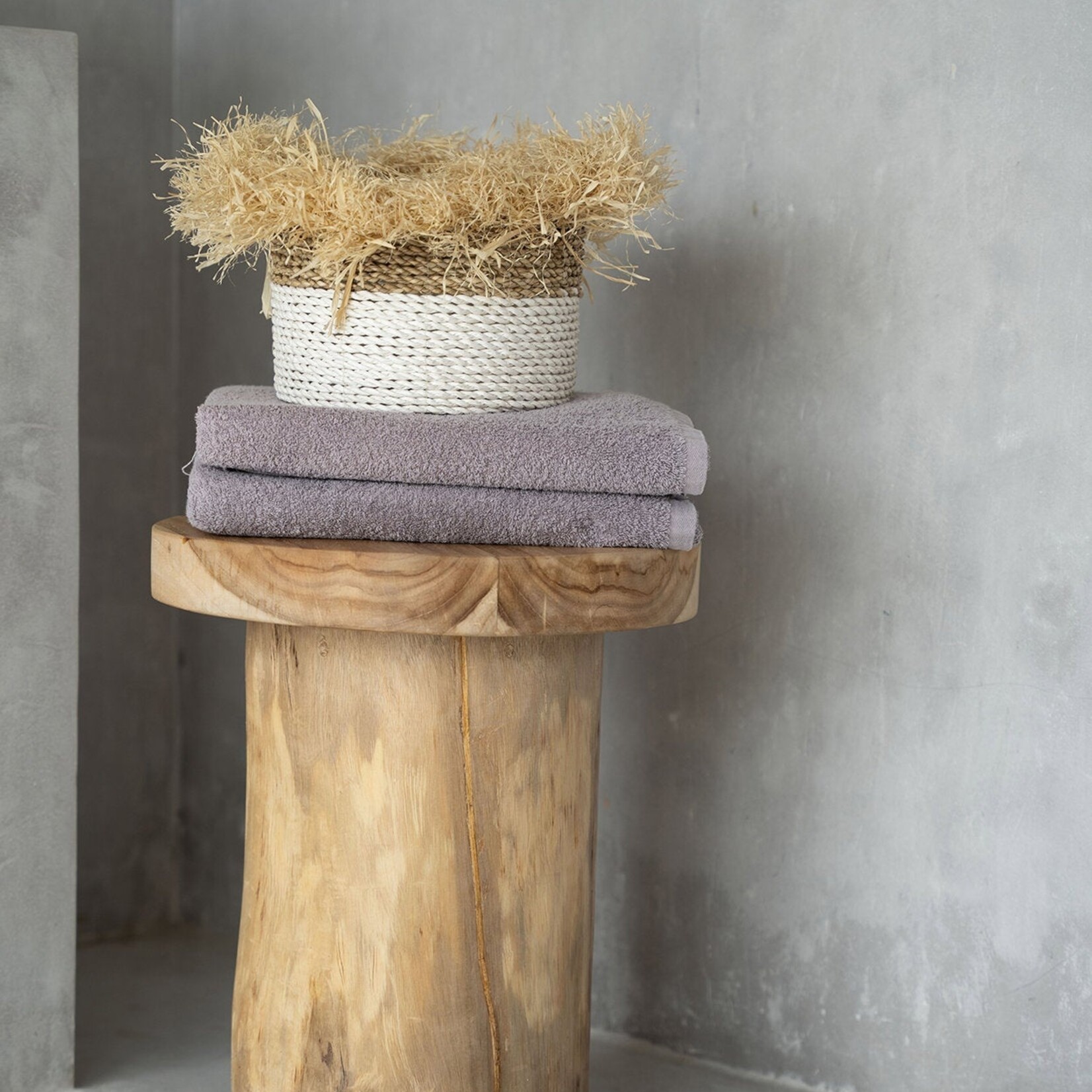 Bazar Bizar Antwerp The Quichua Side Table - Natural