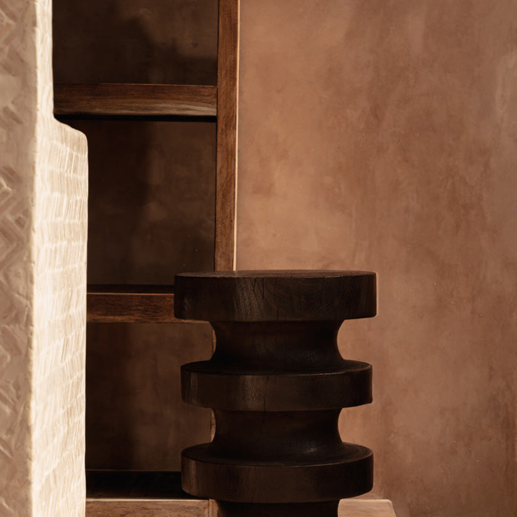 Bazar Bizar Antwerp The Mocha Rings Side Table - Dark Walnut