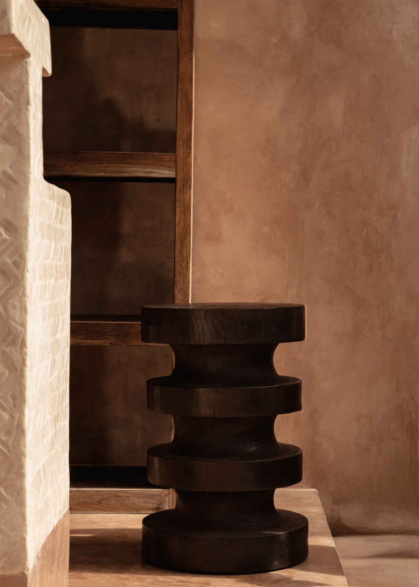 Bazar Bizar Antwerp The Mocha Rings Side Table - Dark Walnut