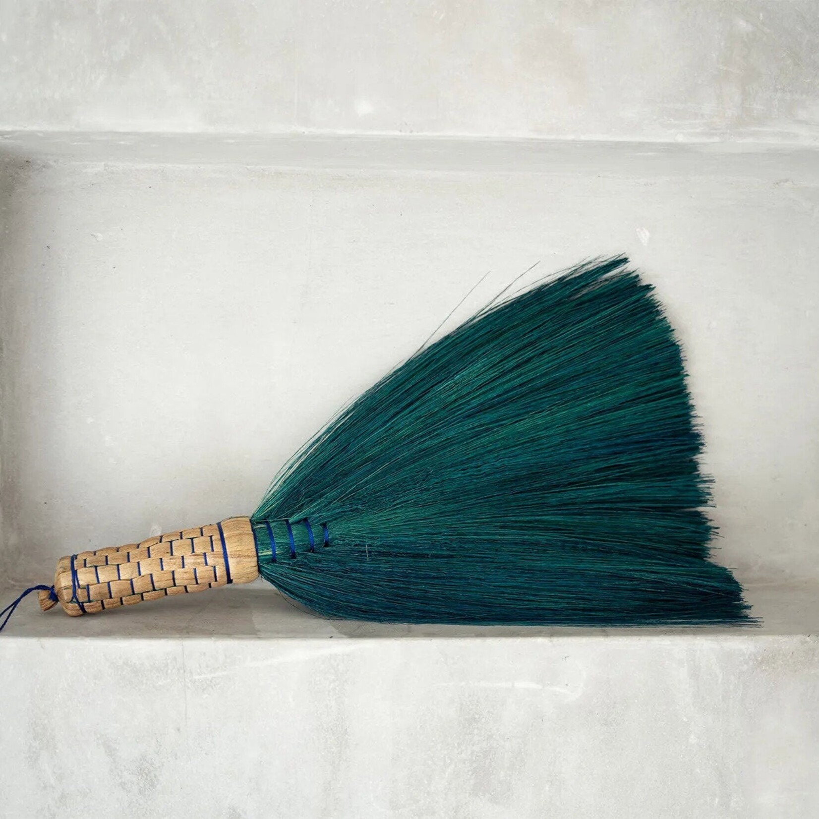 Bazar Bizar The Sweeping Brush - Turquoise
