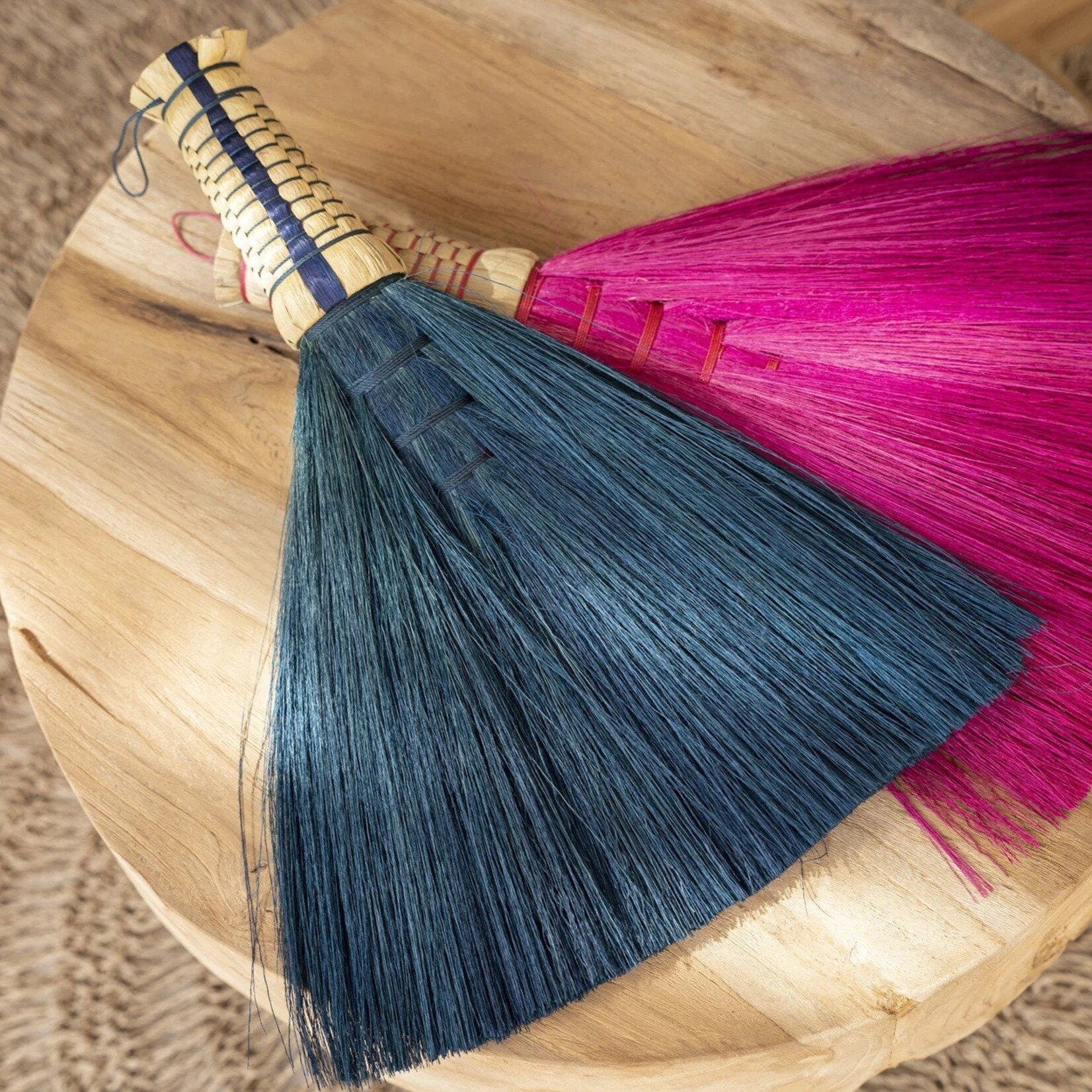 Bazar Bizar The Sweeping Brush - Turquoise